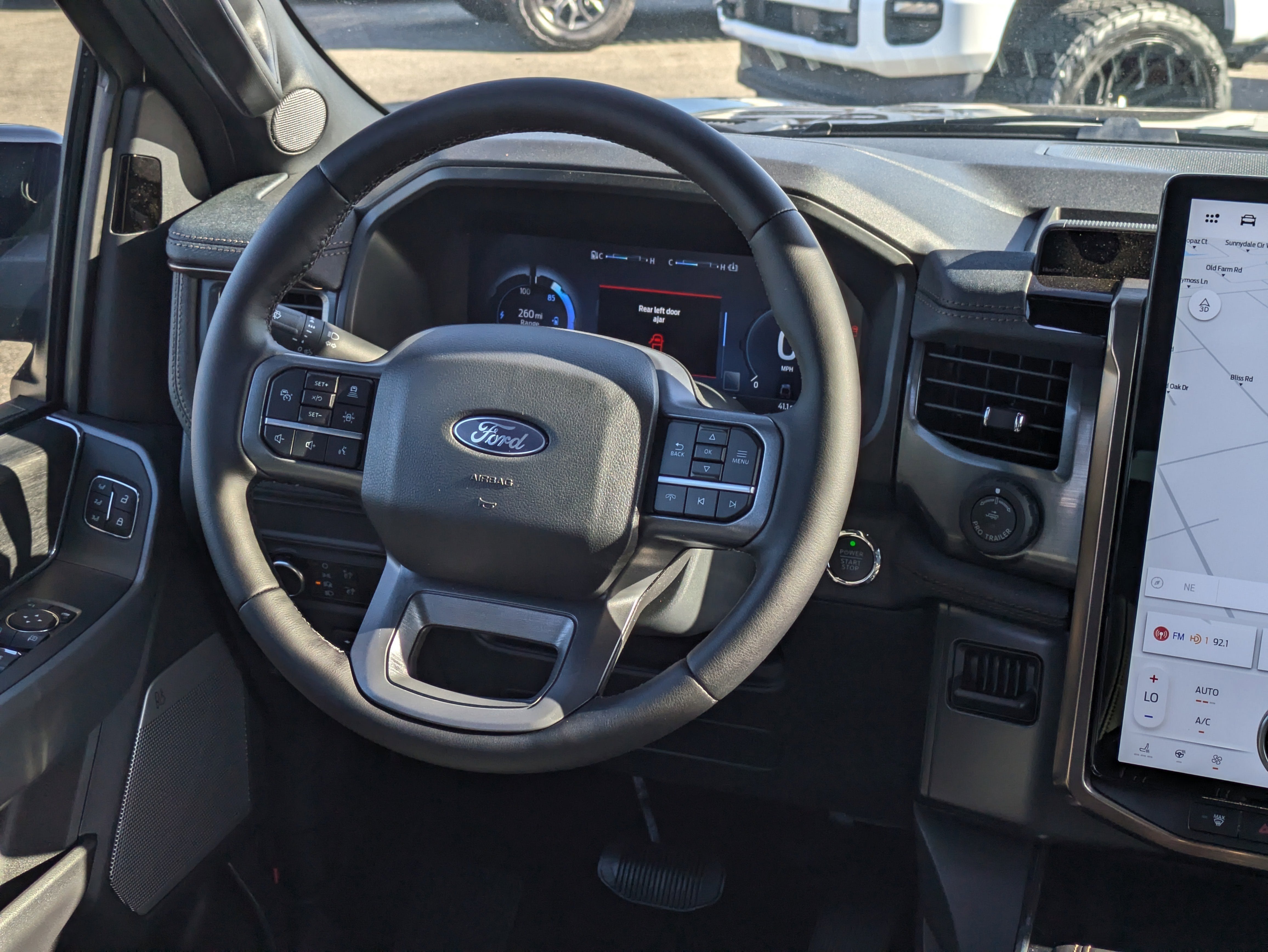 2025 Ford F-150 Lightning Lariat