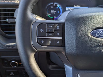 2025 Ford F-150 Lightning Lariat