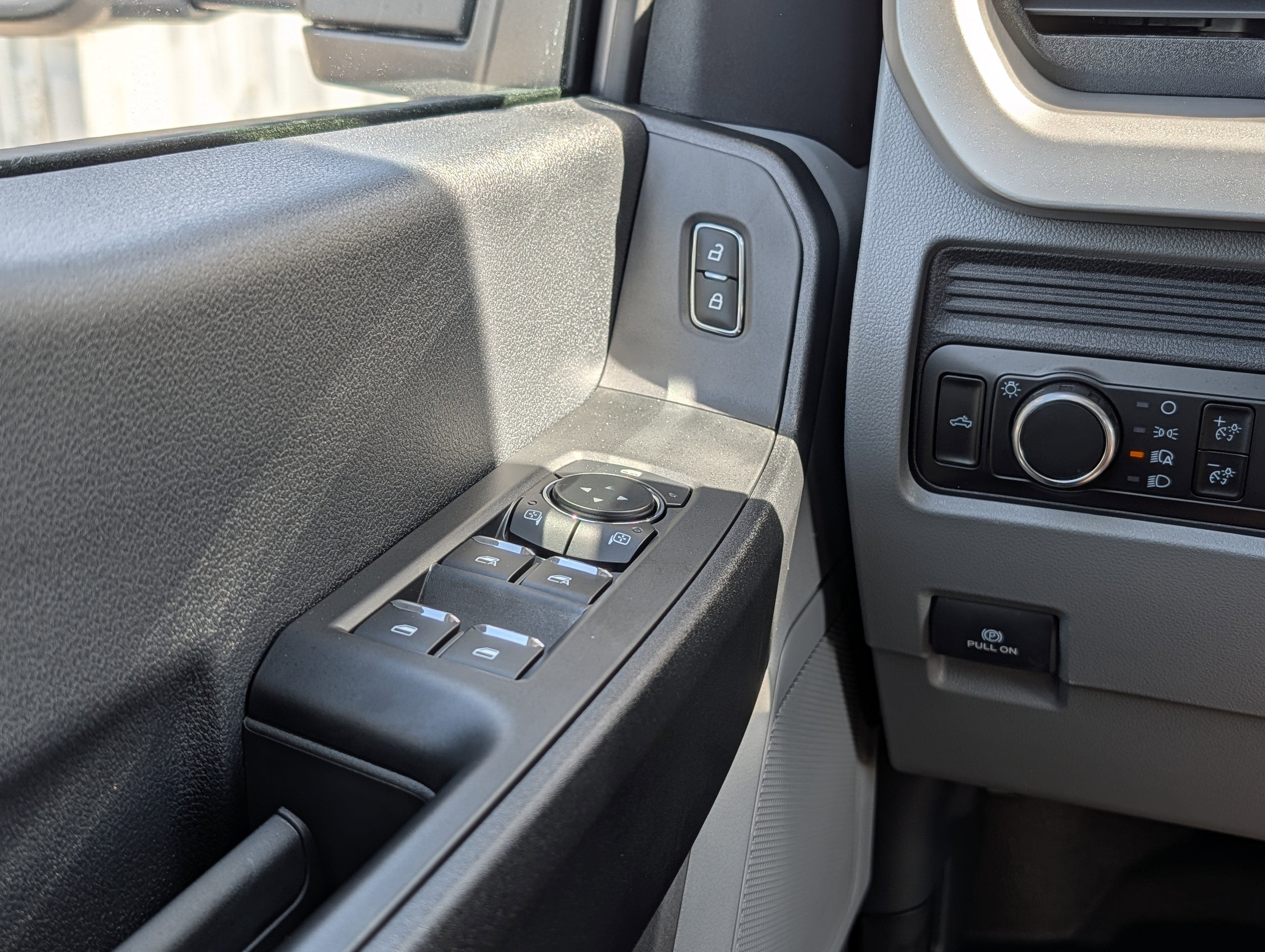 2026 Ford SUPER DUTY F-250 Base