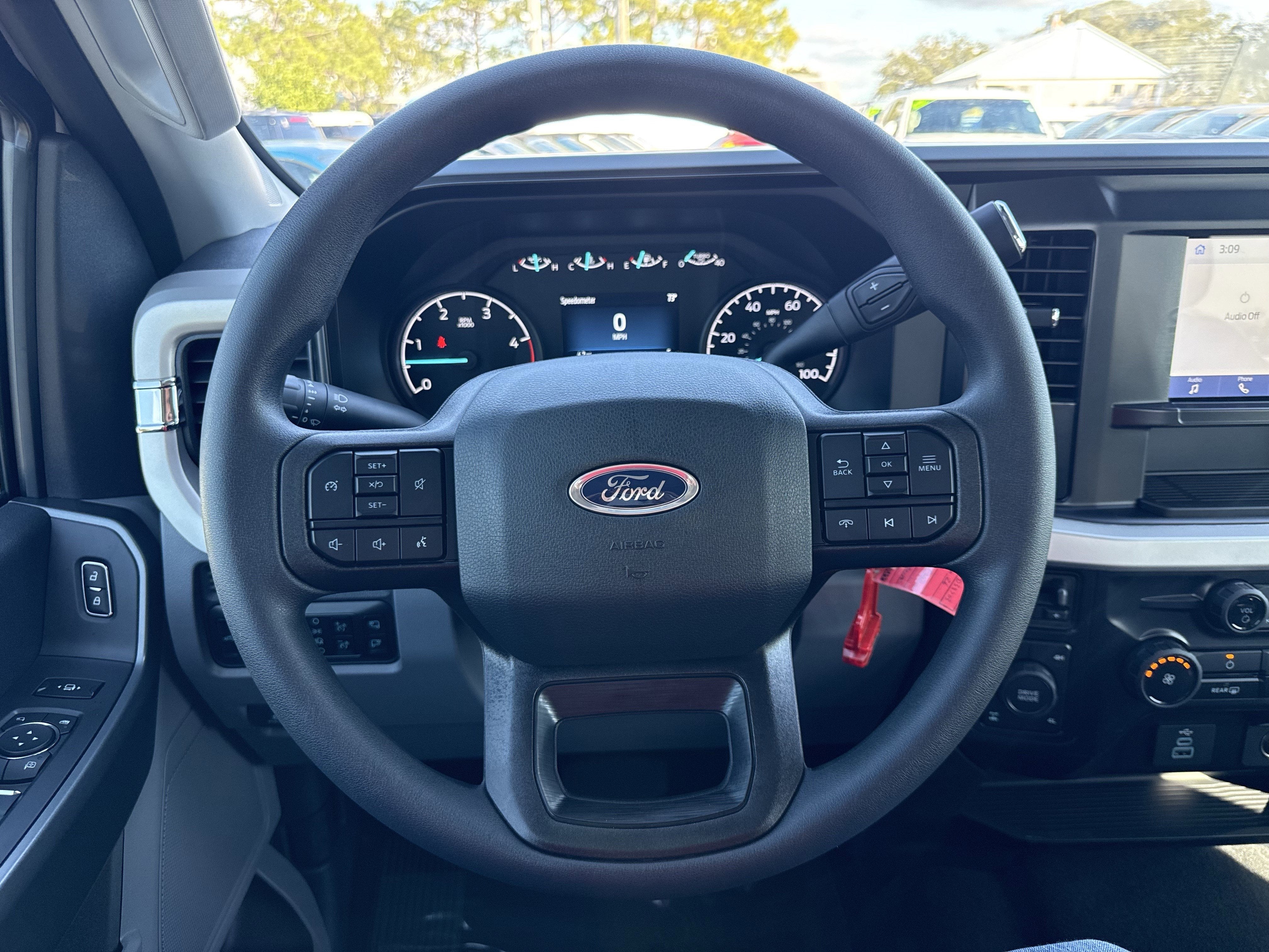 2026 Ford SUPER DUTY F-250 XLT