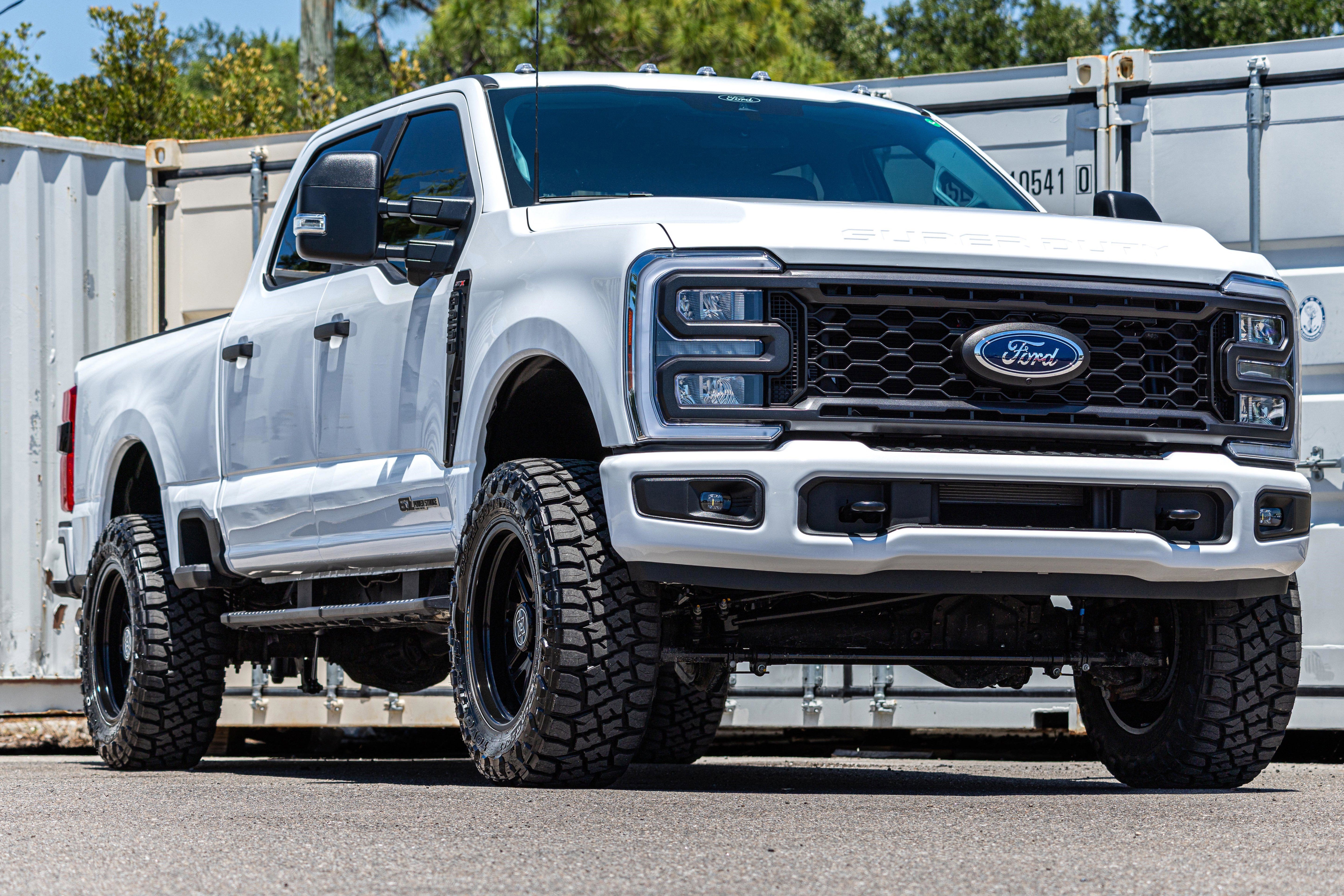 2026 Ford F-250 XL 4x4 Crew Cab 6-3/4' Box's photo