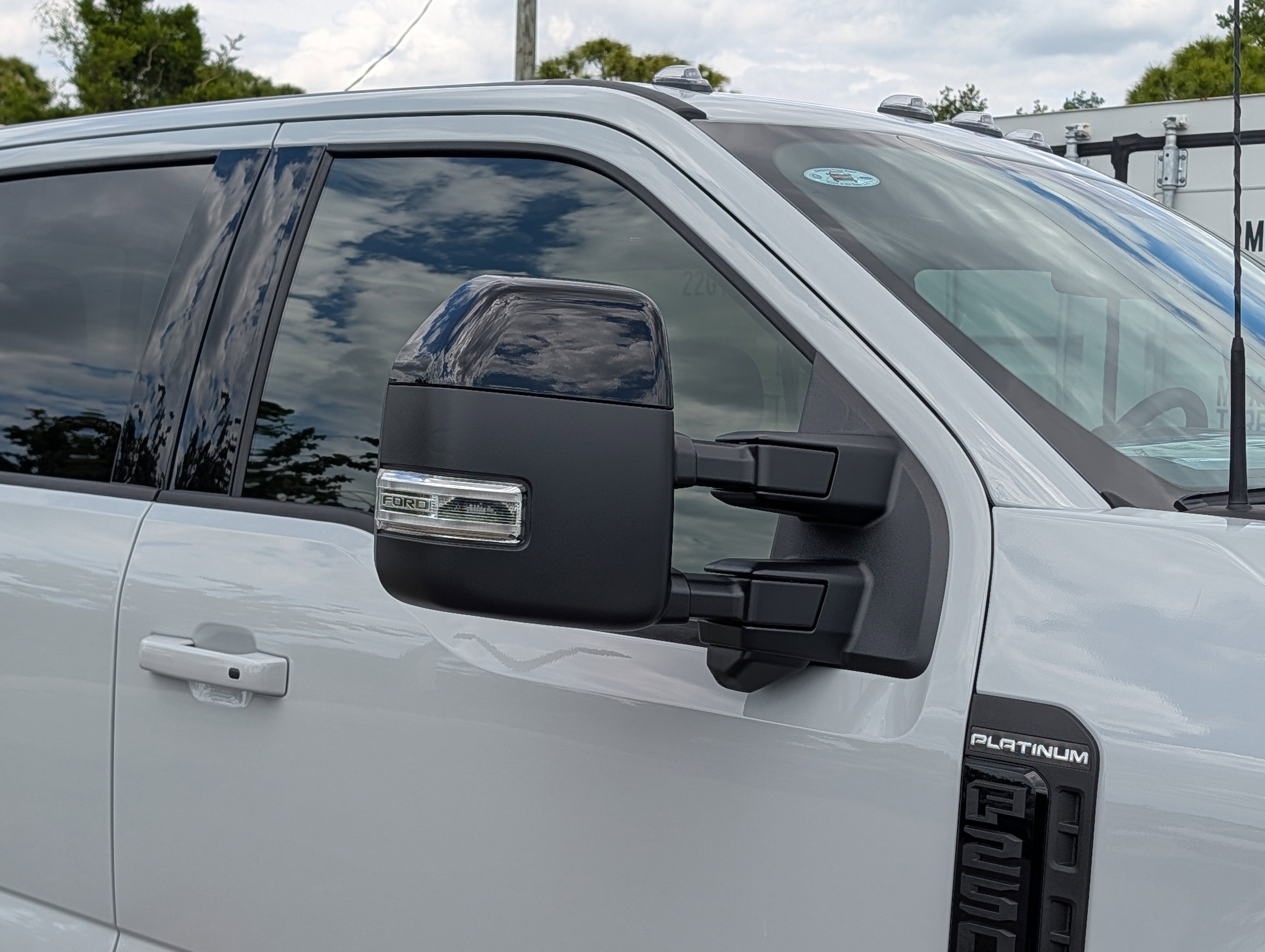 2026 Ford SUPER DUTY F-250 Platinum