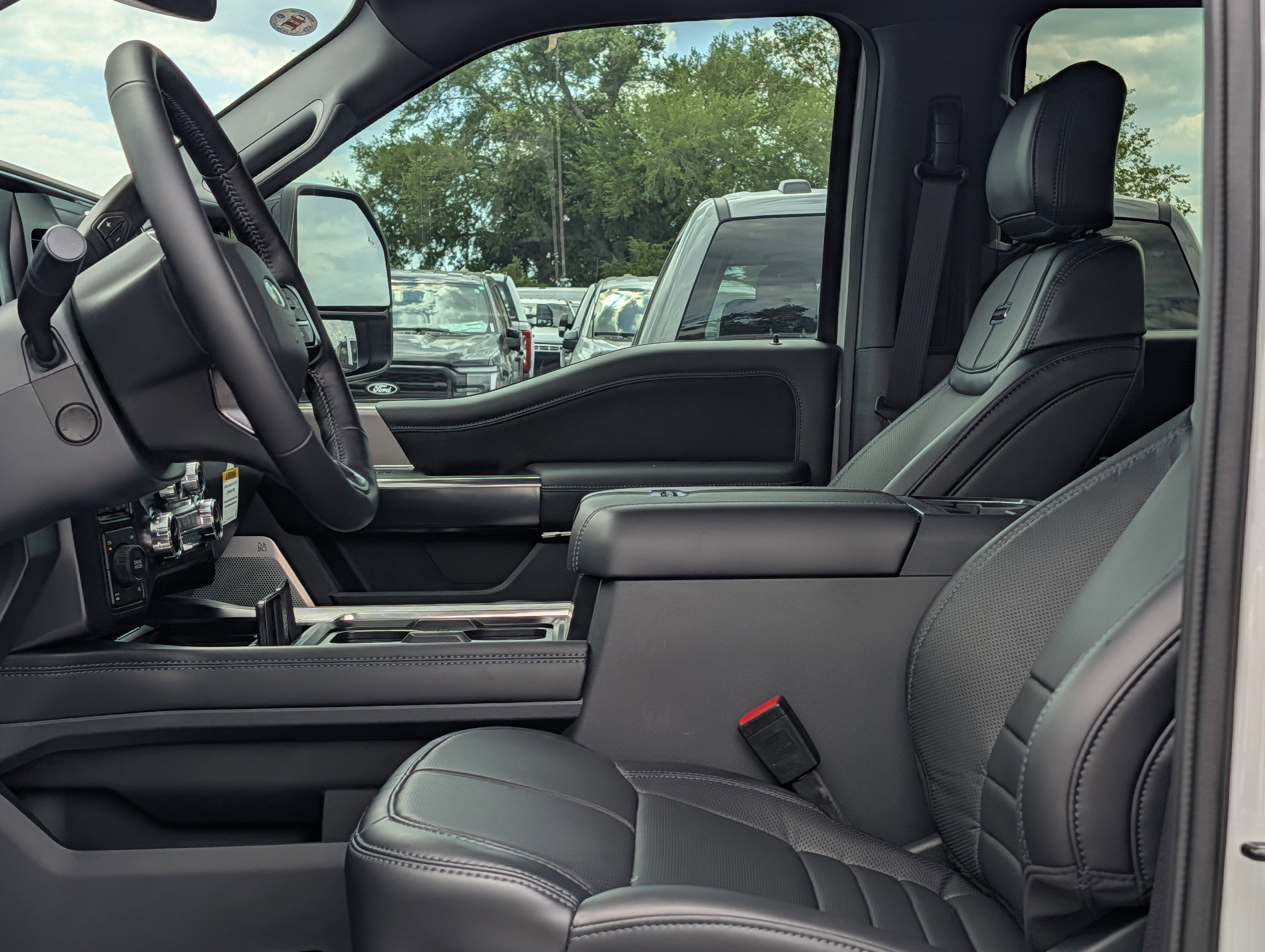 2026 Ford SUPER DUTY F-250 Platinum