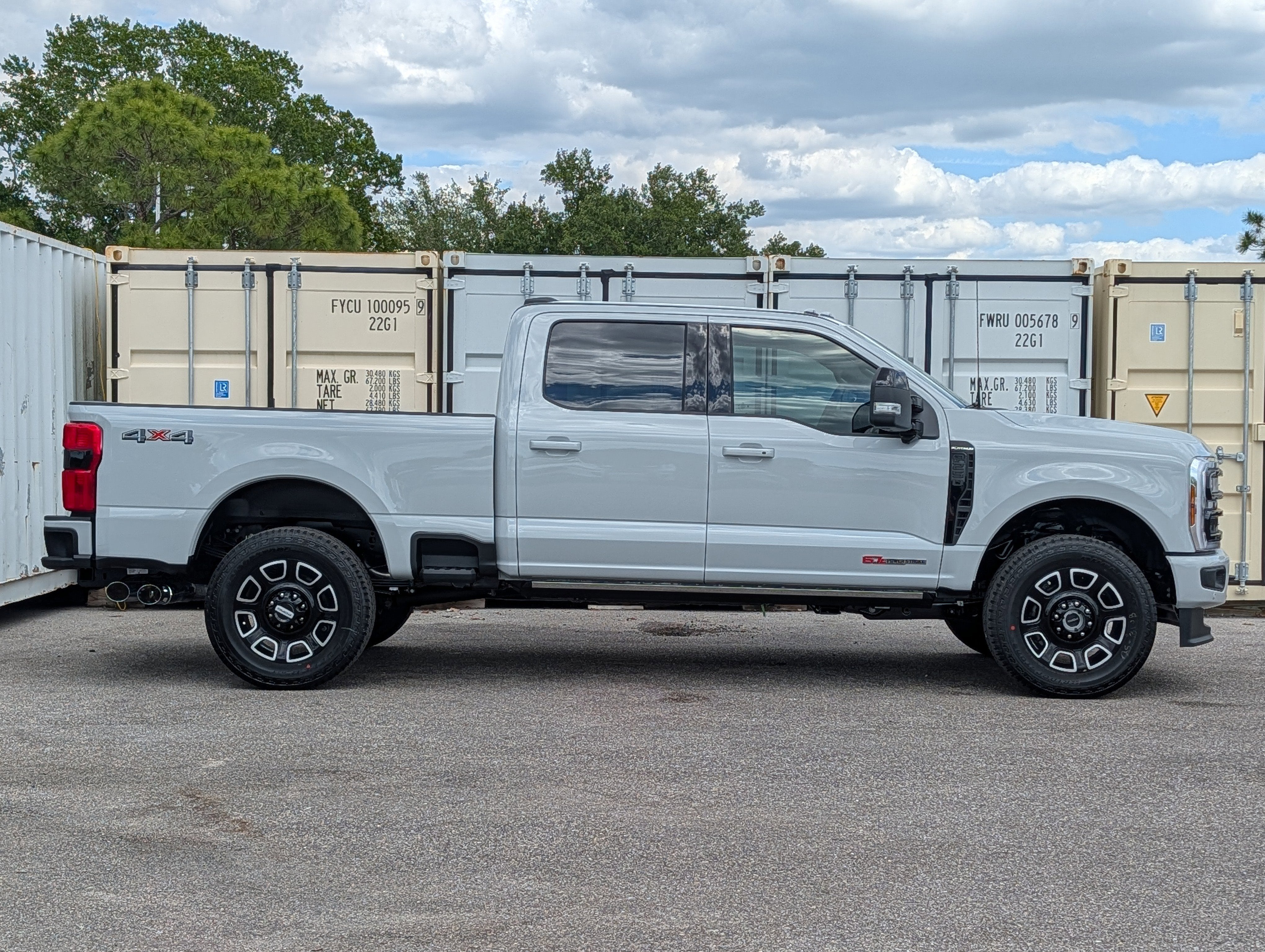 2026 Ford SUPER DUTY F-250 Platinum