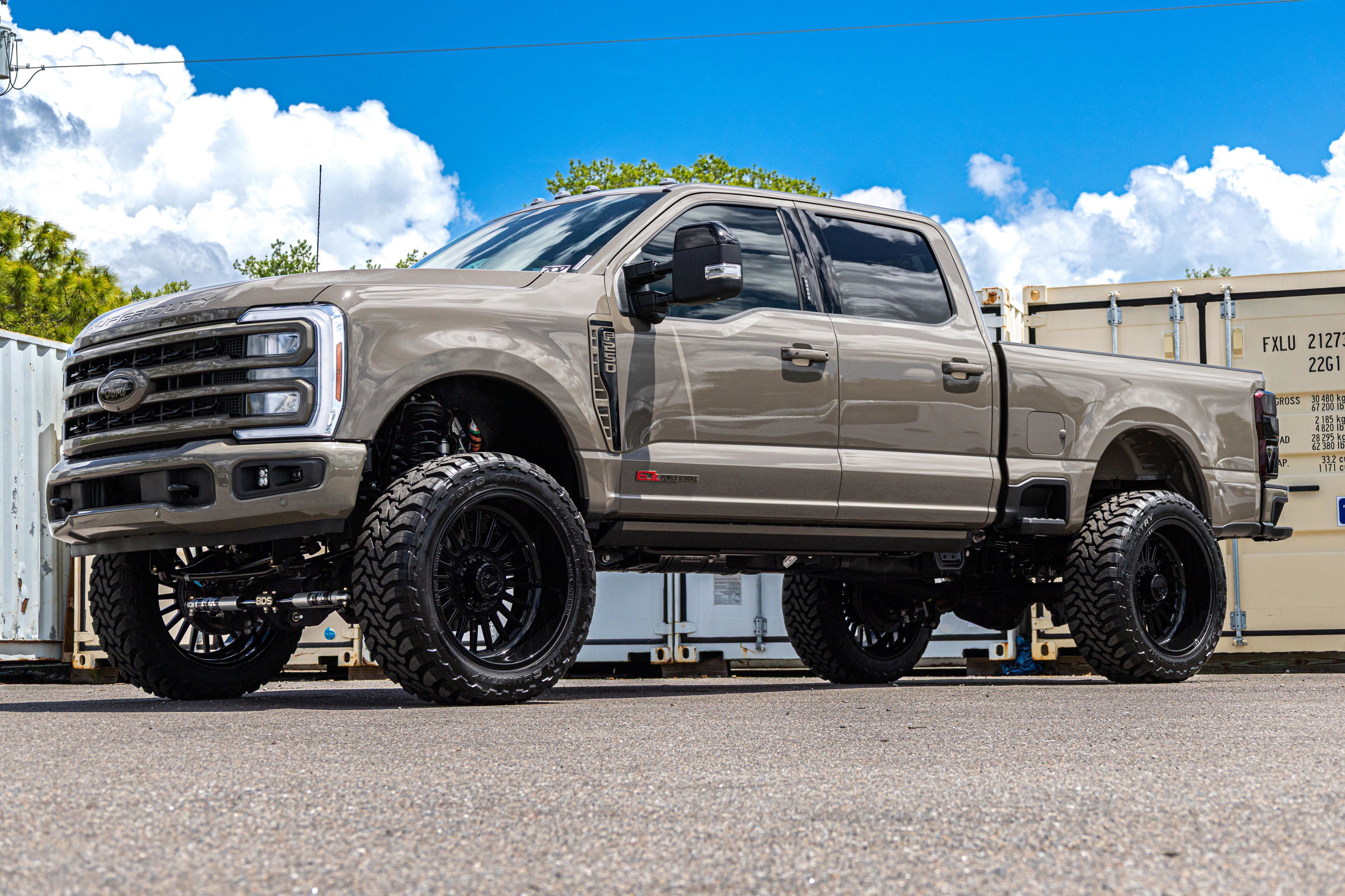 2026 Ford SUPER DUTY F-250 Lariat