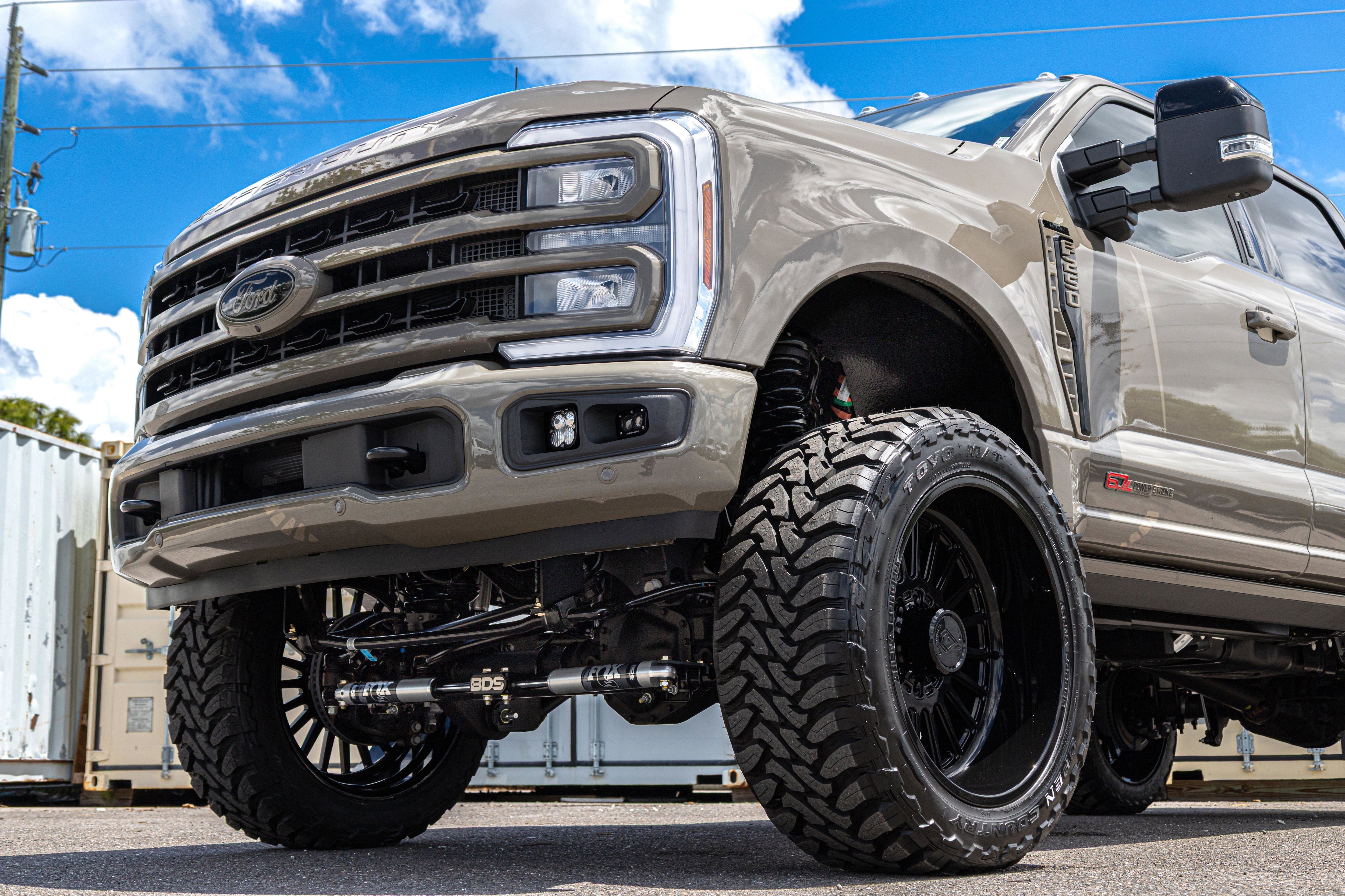 2026 Ford SUPER DUTY F-250 Lariat
