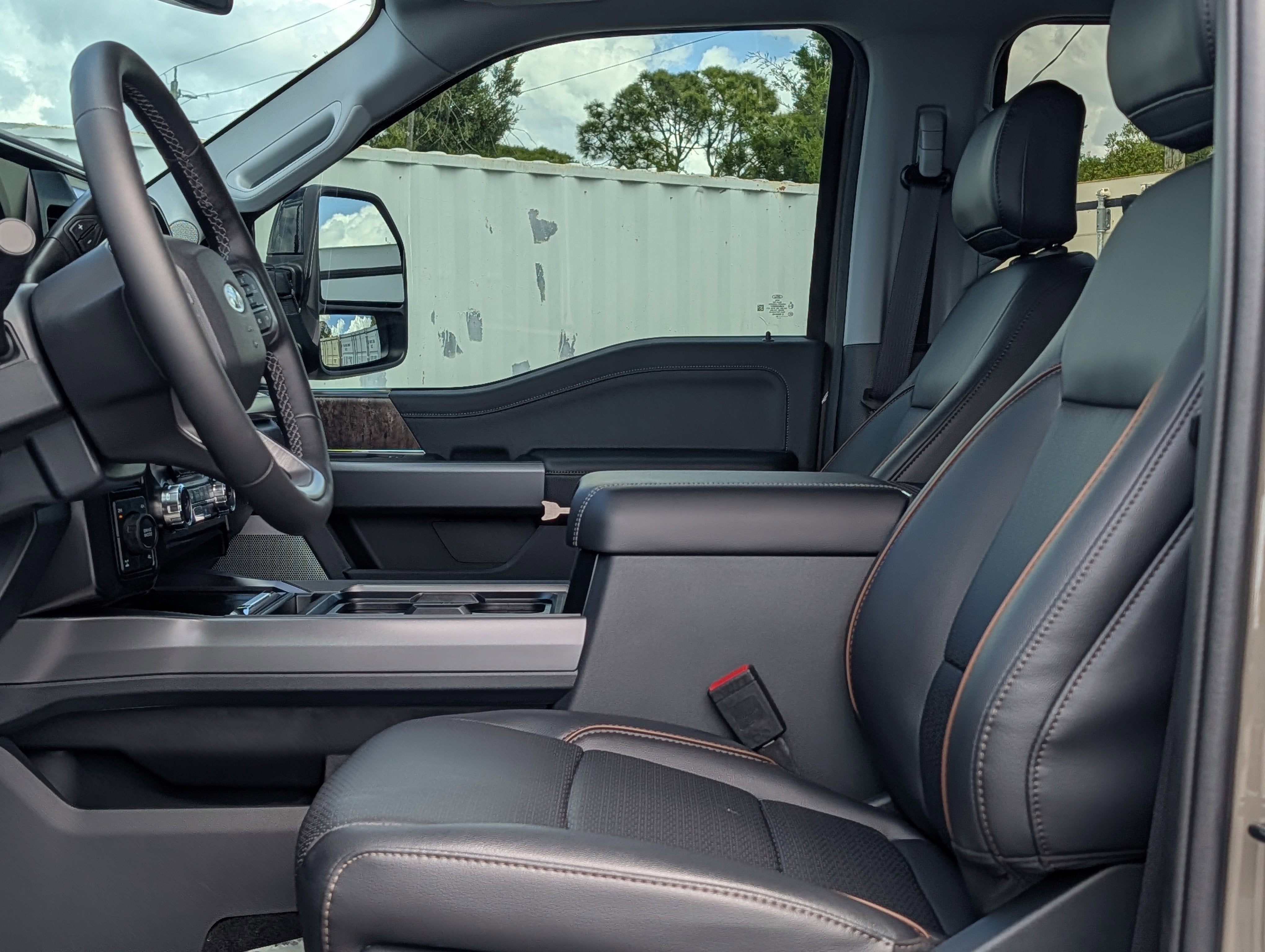 2026 Ford SUPER DUTY F-250 Lariat