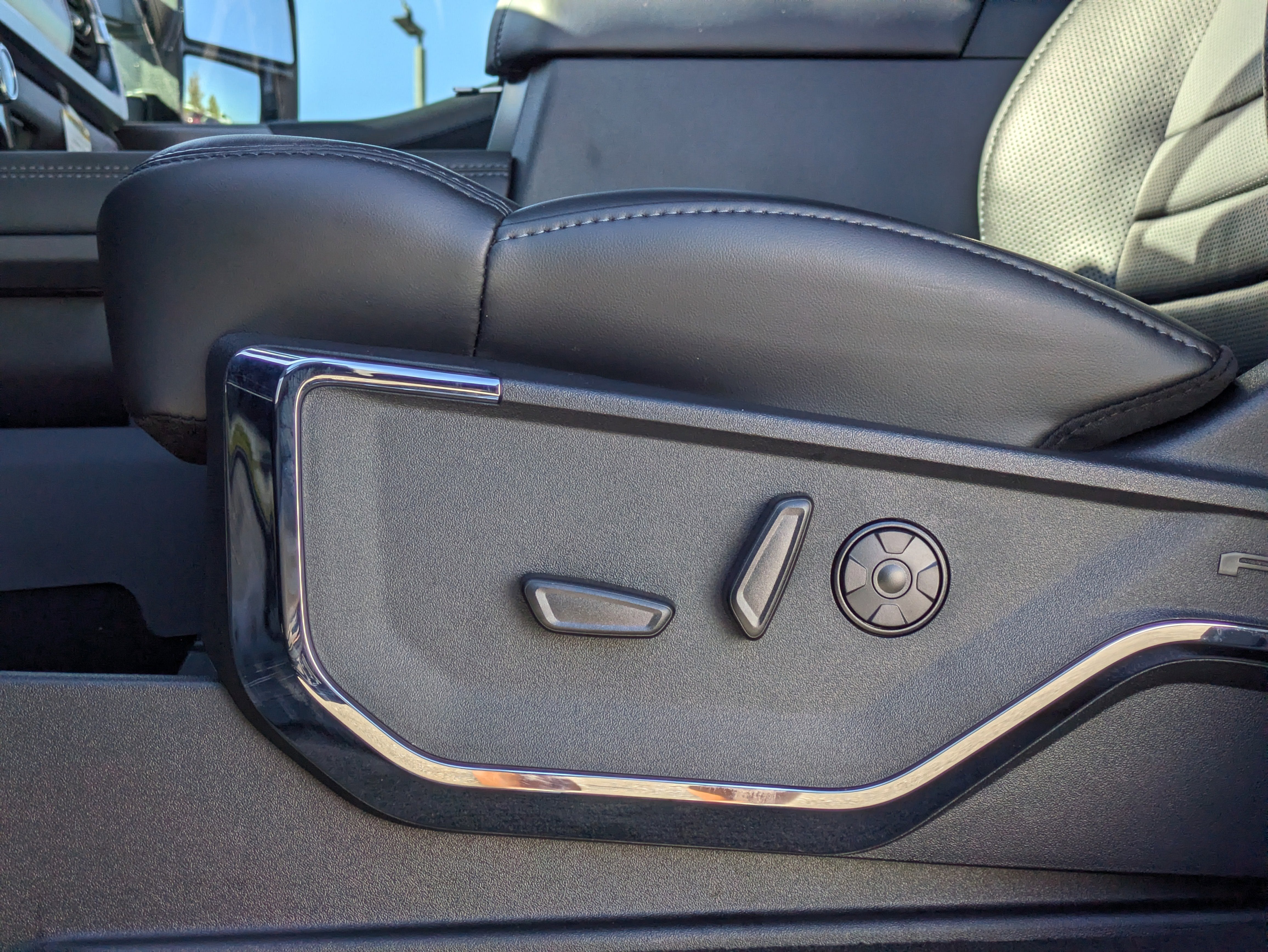 2026 Ford SUPER DUTY F-250 Platinum