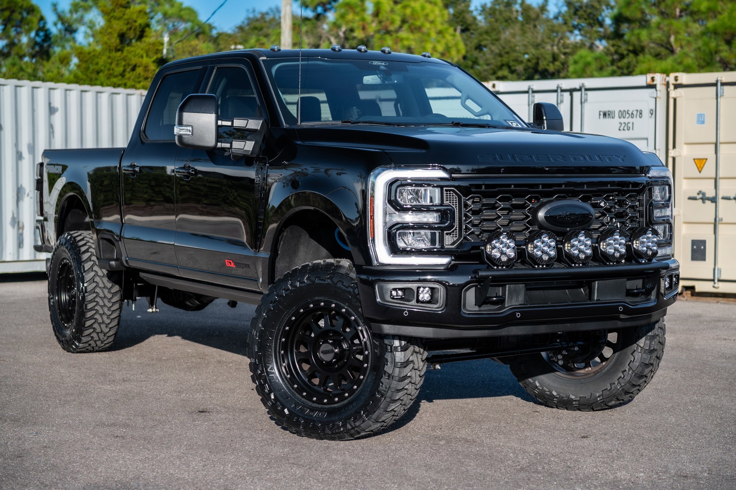 2025 Ford SUPER DUTY F-250 Lariat