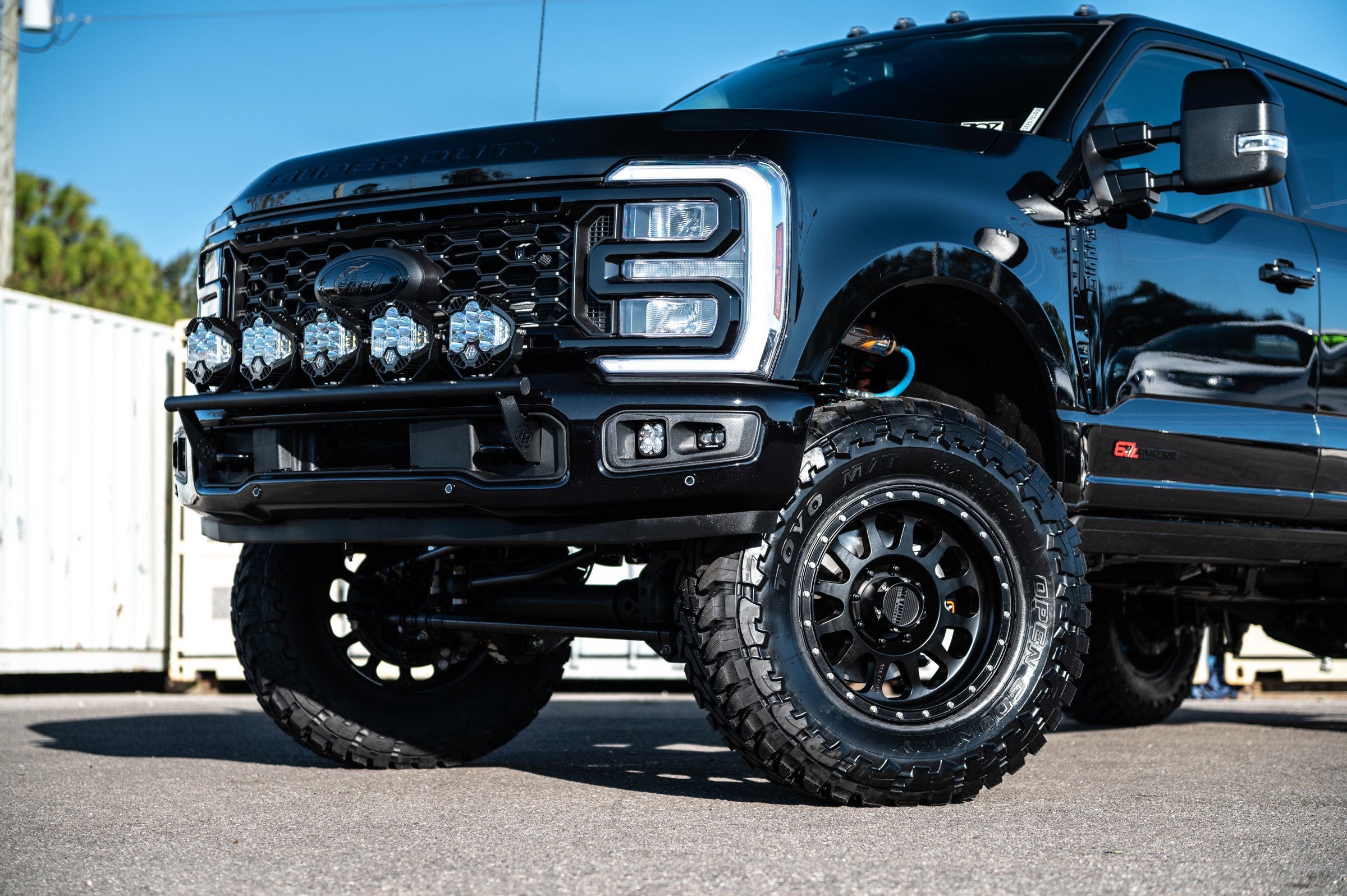 2025 Ford SUPER DUTY F-250 Lariat