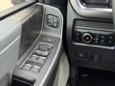 2025 Ford SUPER DUTY F-250 Lariat