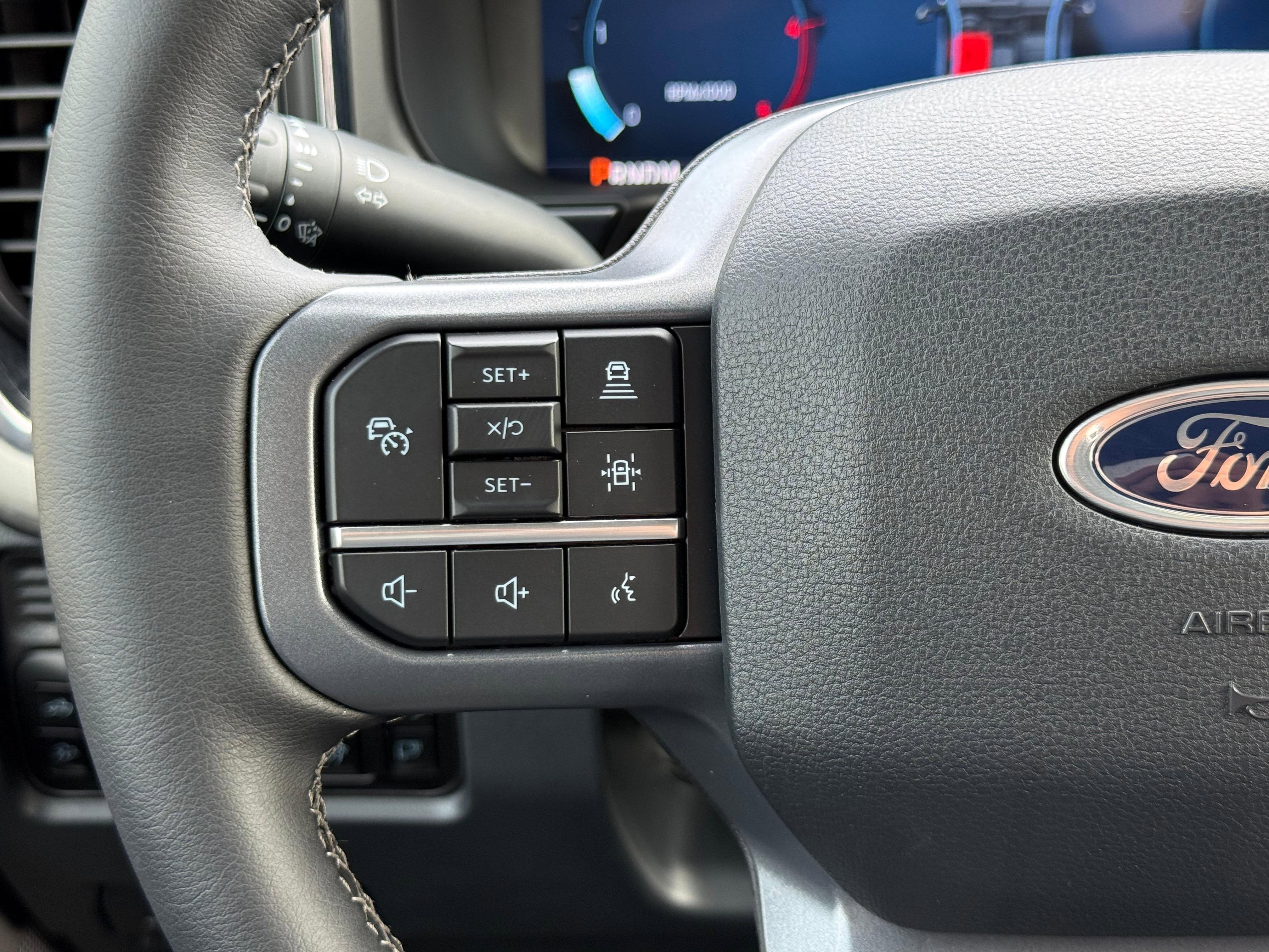 2025 Ford SUPER DUTY F-250 Lariat