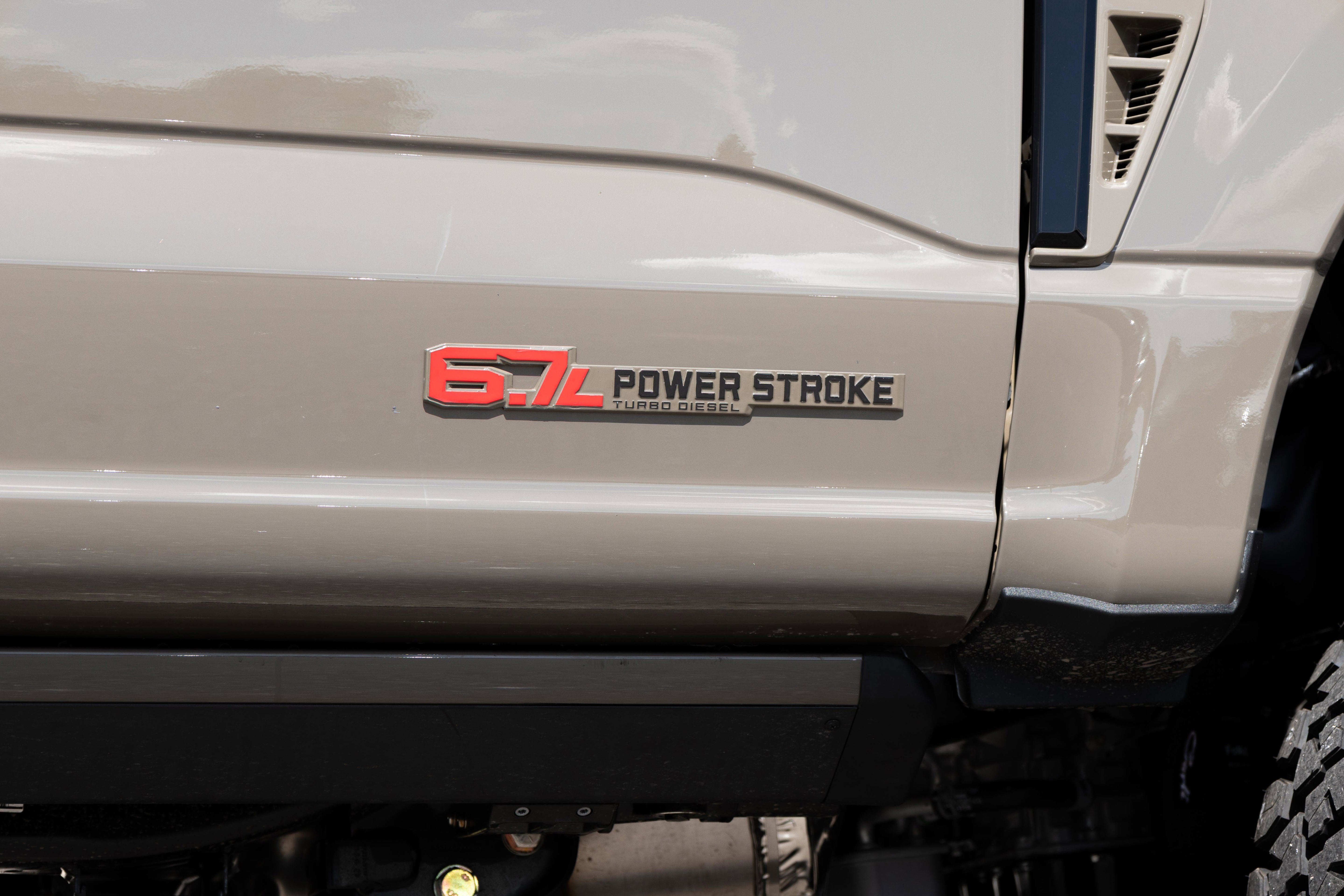 2026 Ford SUPER DUTY F-250 Lariat