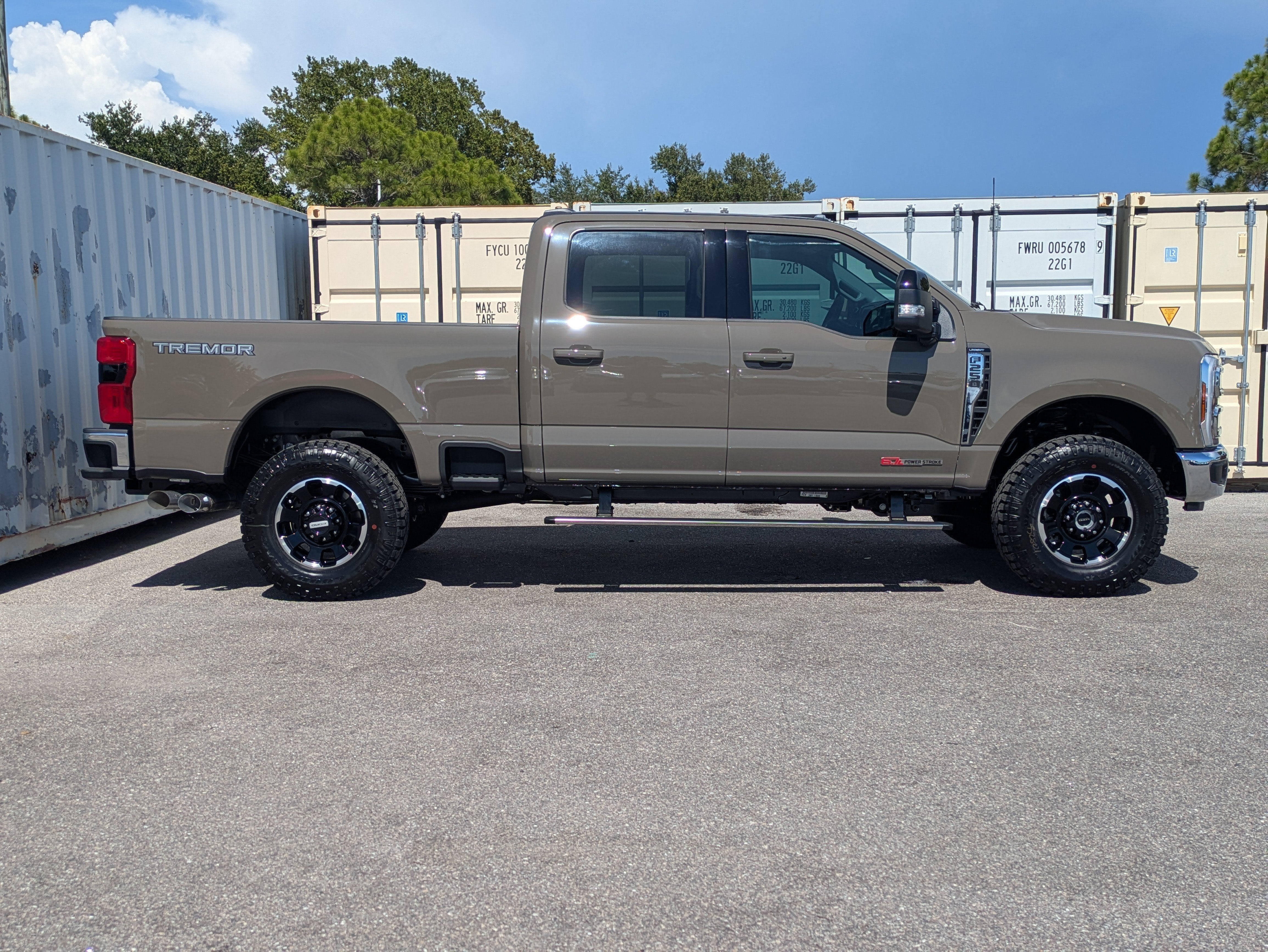 2026 Ford SUPER DUTY F-250 Lariat