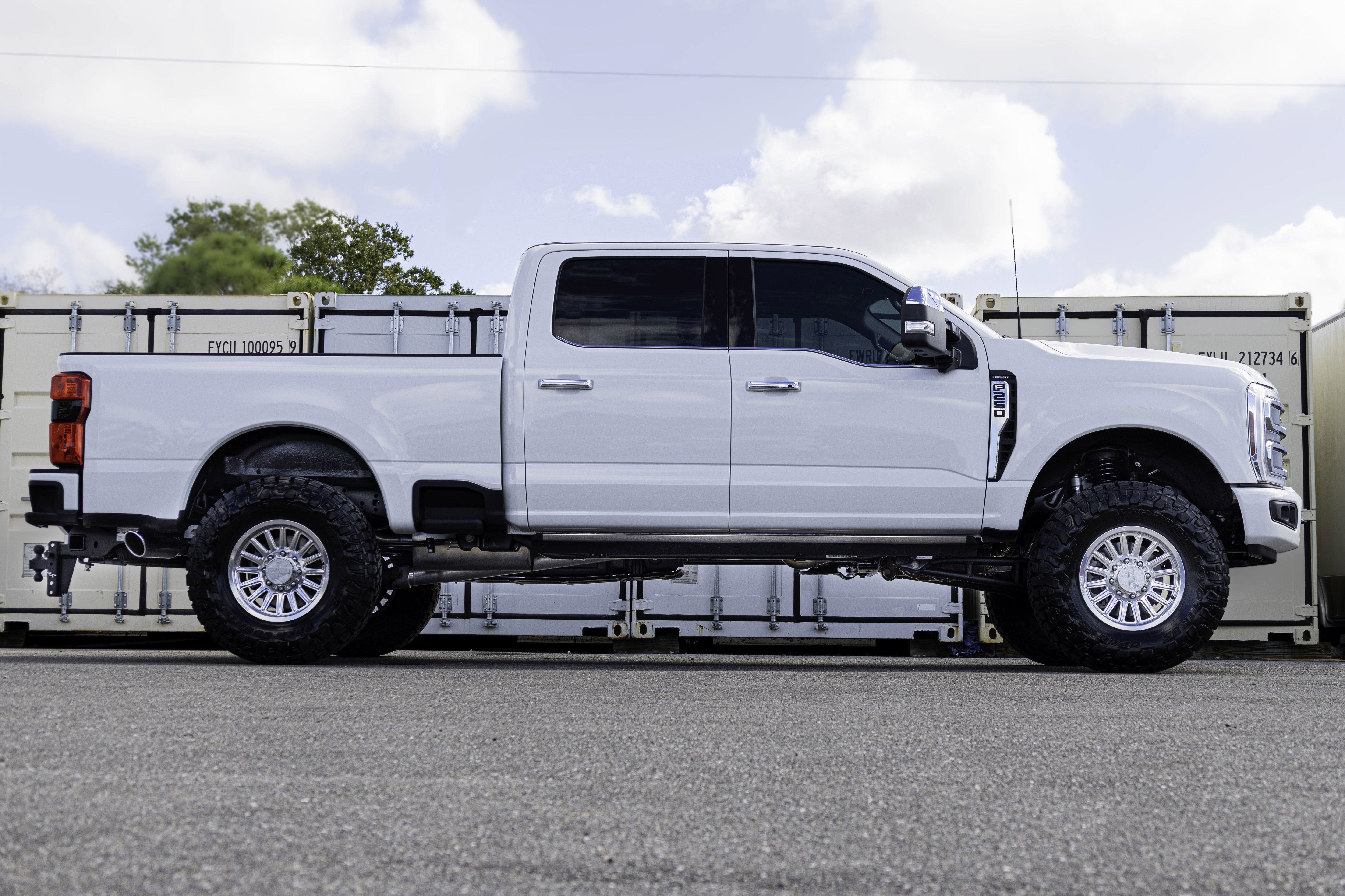 2026 Ford Super Duty F-250 SRW LARIAT