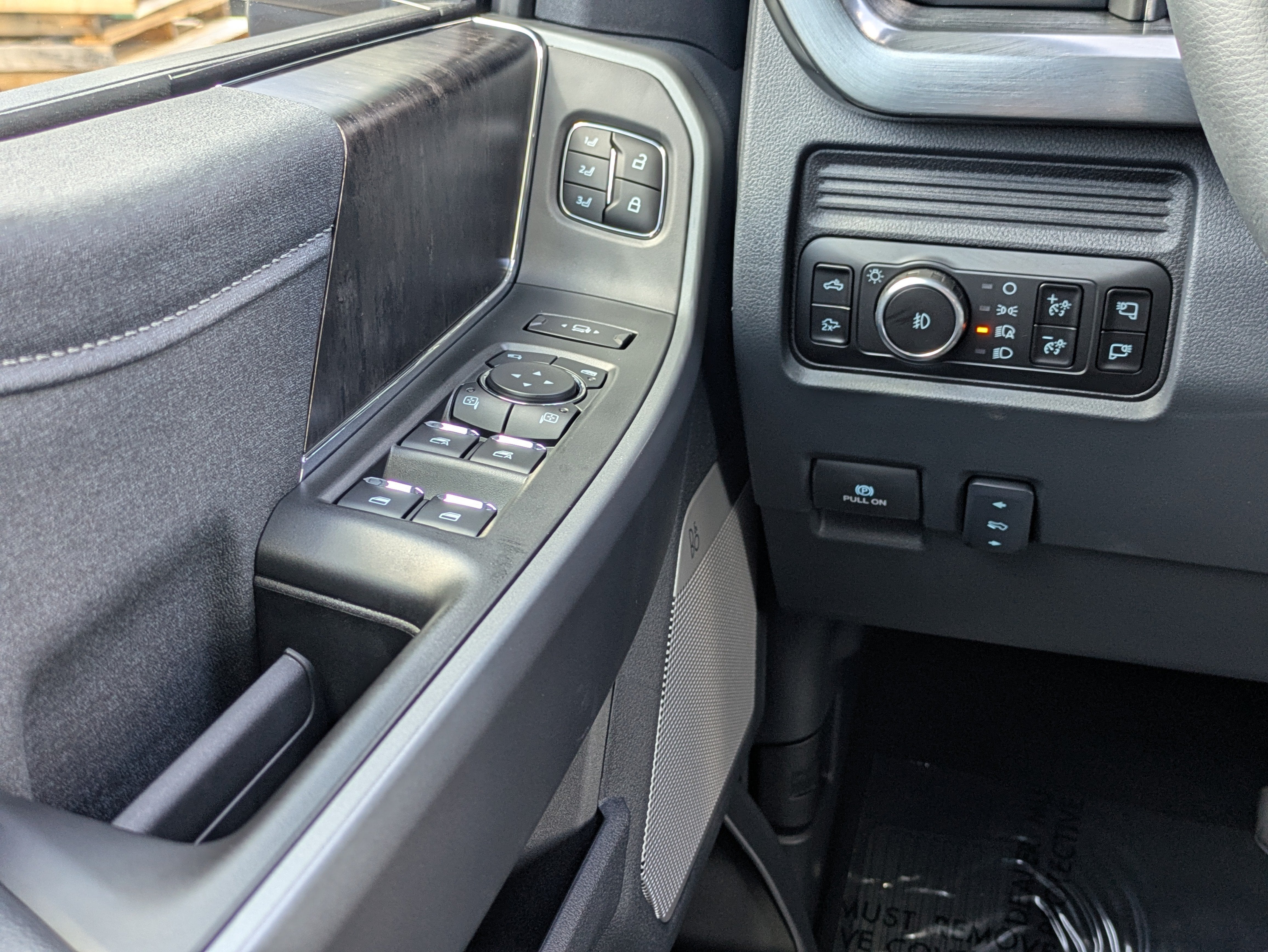 2026 Ford SUPER DUTY F-250 Lariat
