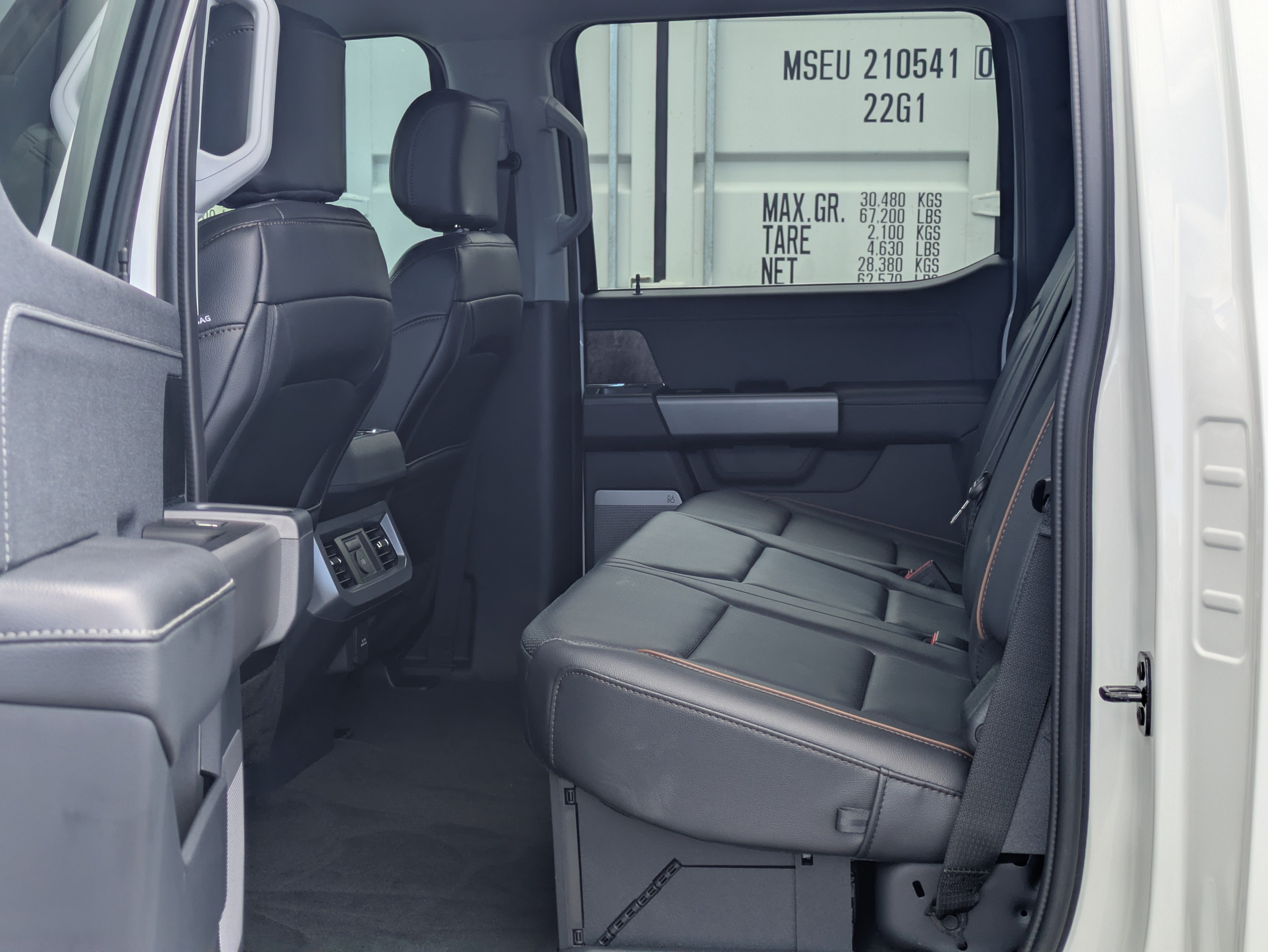 2026 Ford SUPER DUTY F-250 Lariat