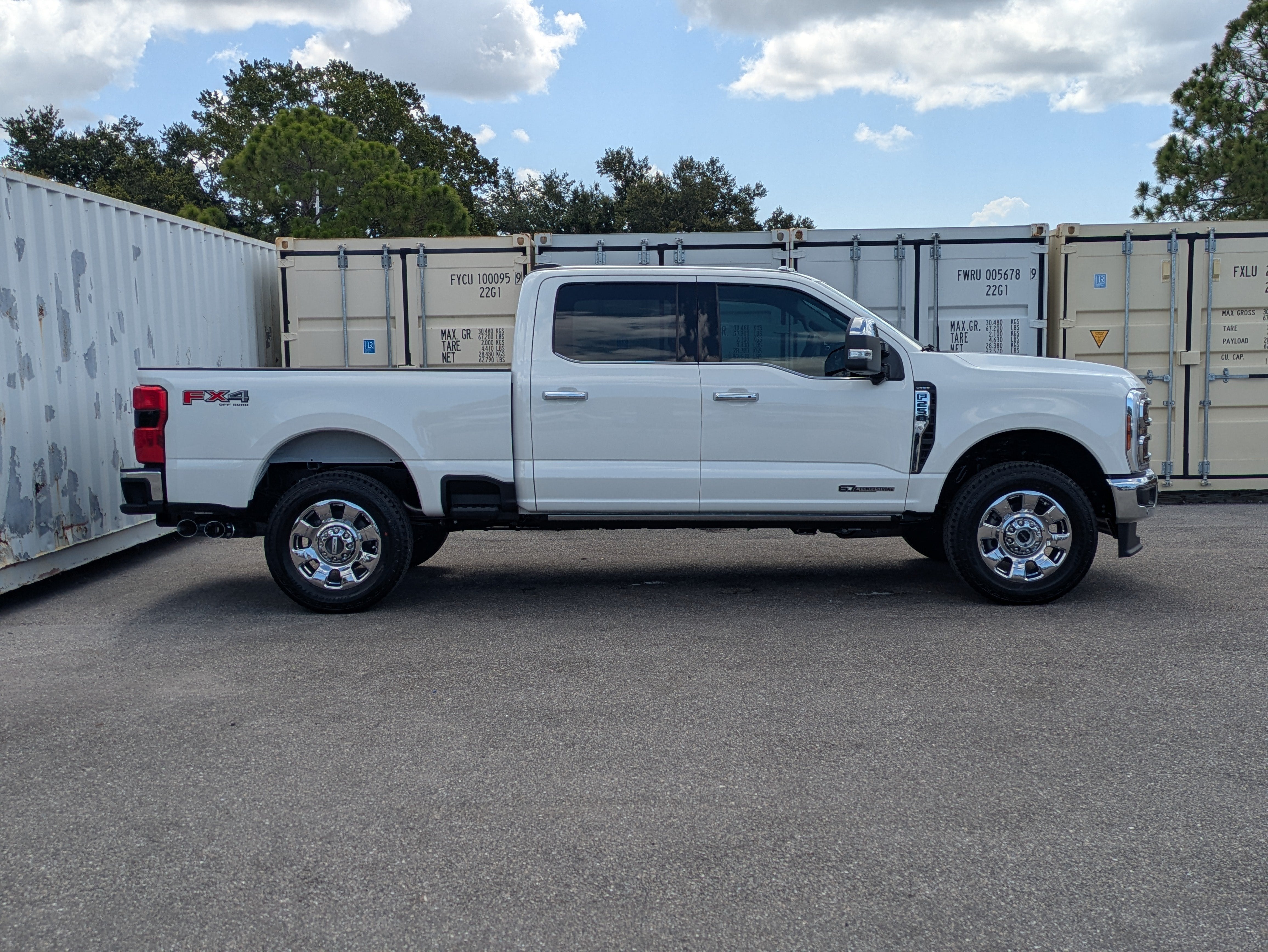 2026 Ford SUPER DUTY F-250 Lariat