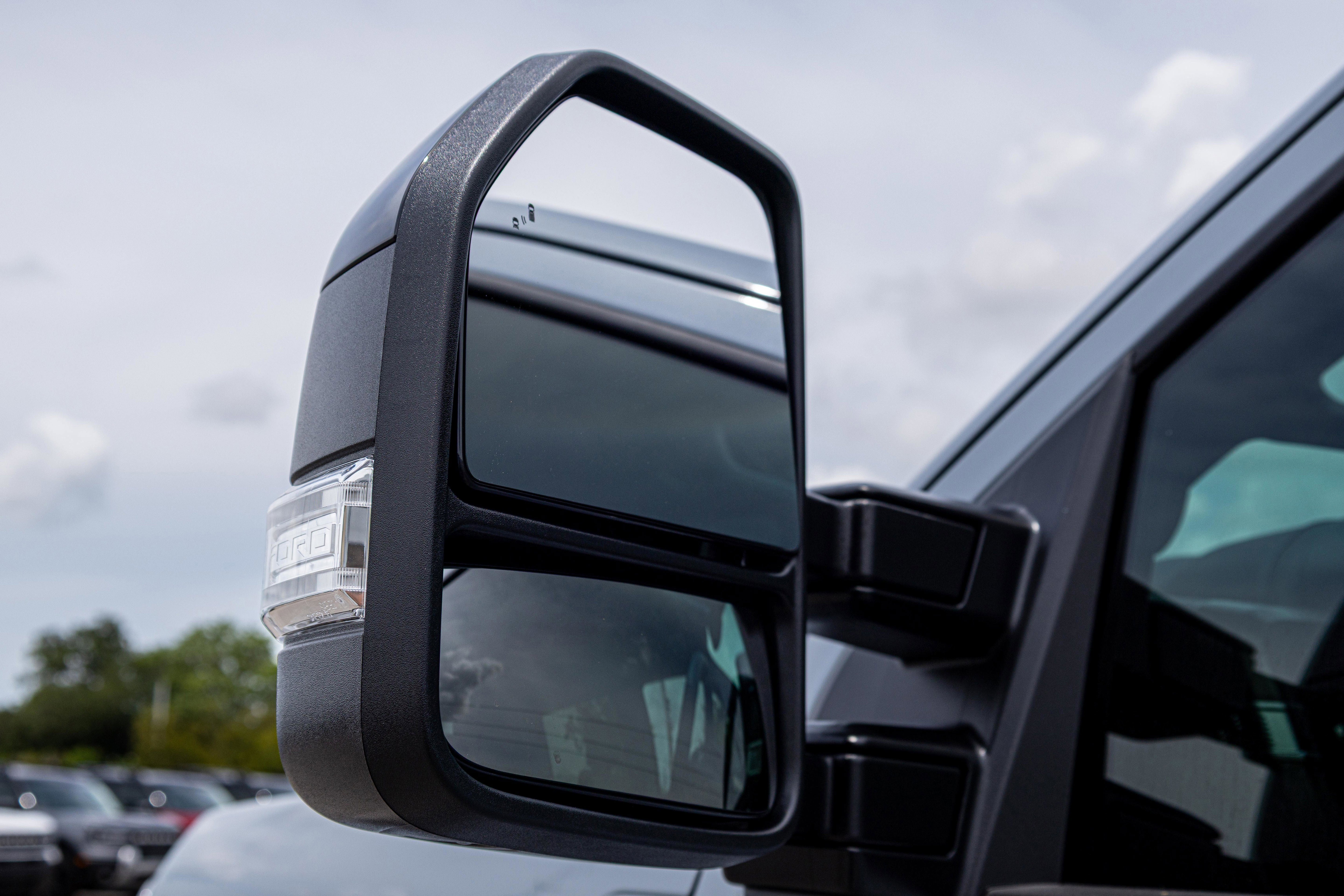 2026 Ford SUPER DUTY F-250 Platinum