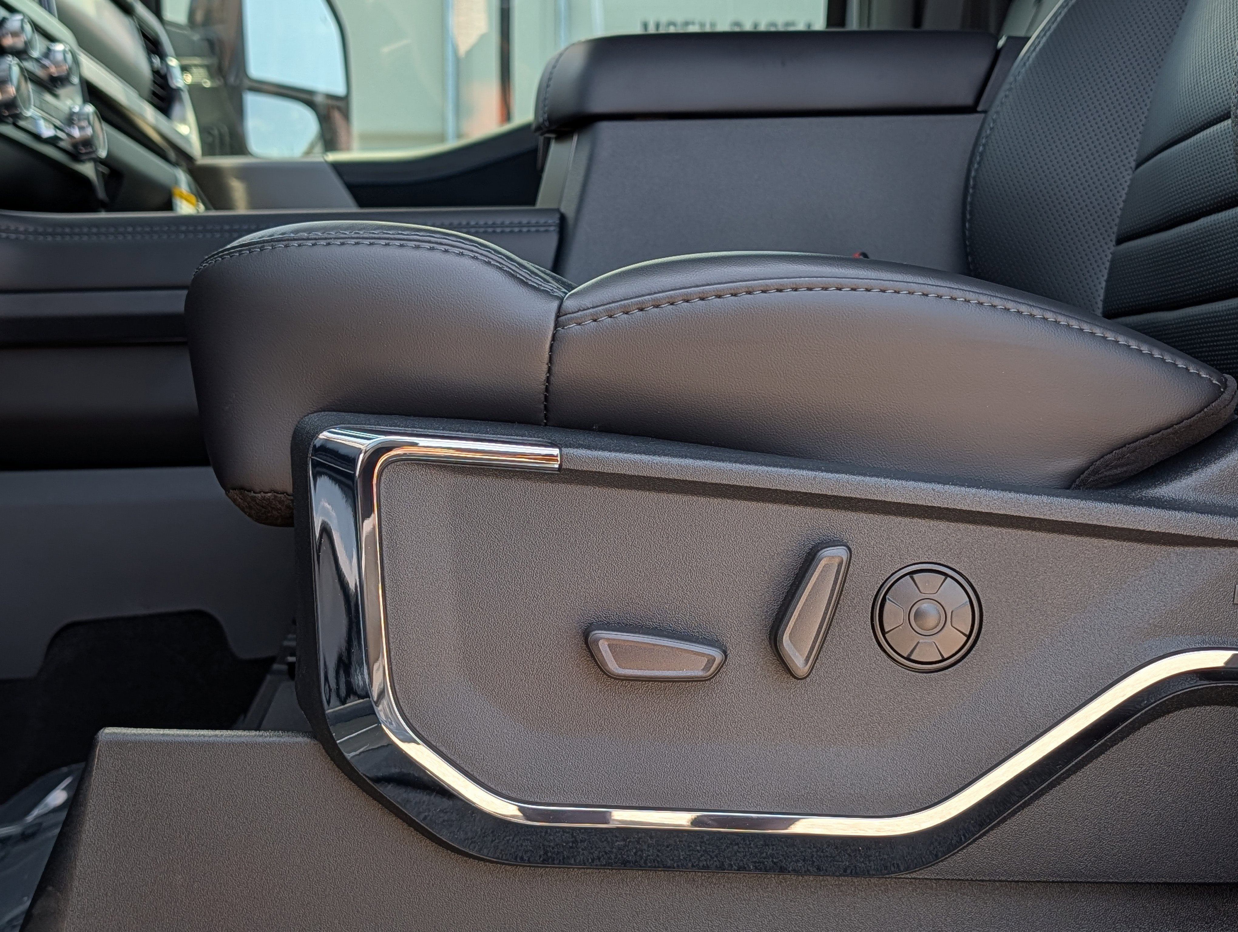 2026 Ford SUPER DUTY F-250 Platinum