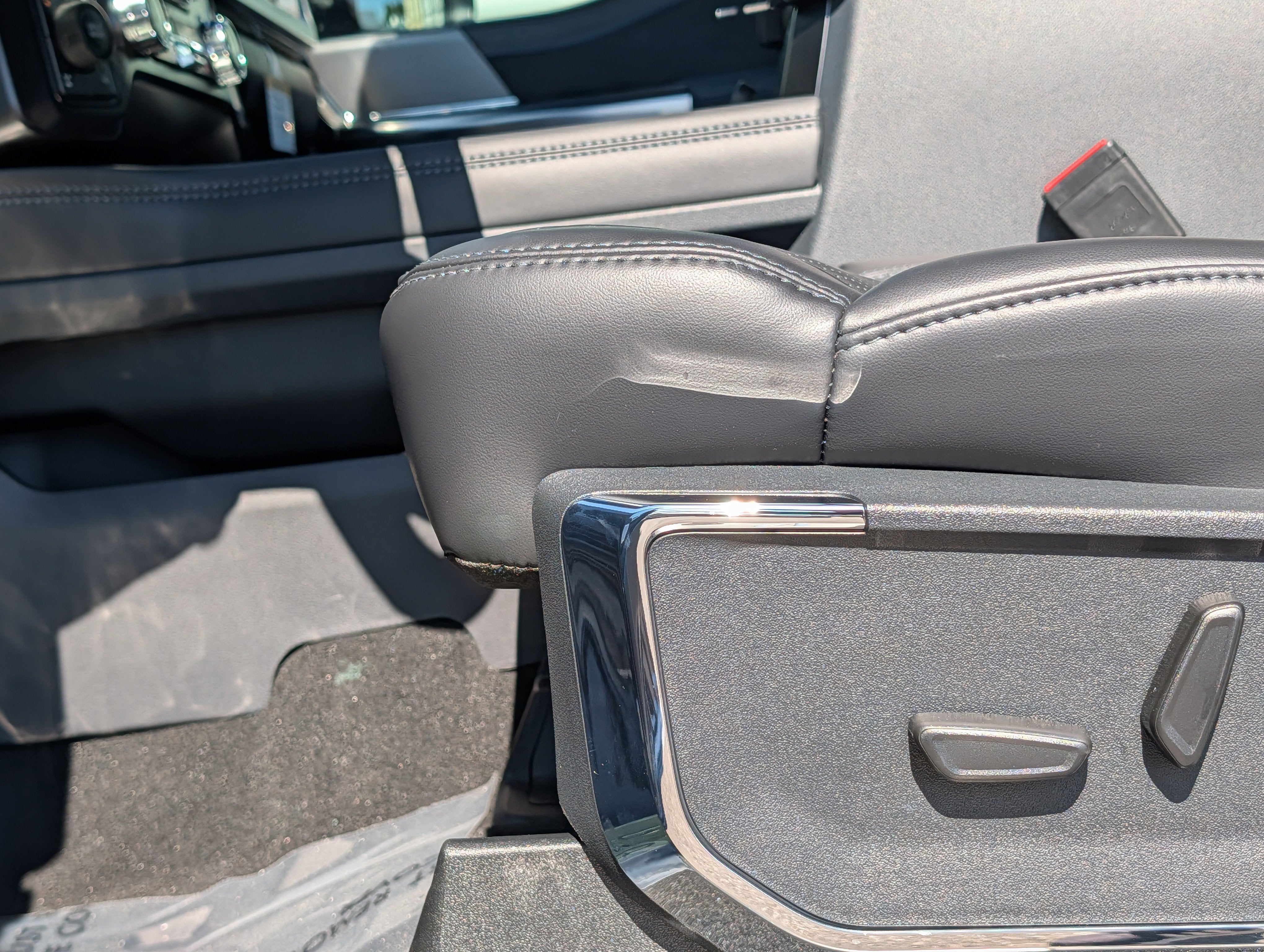 2026 Ford SUPER DUTY F-250 Platinum