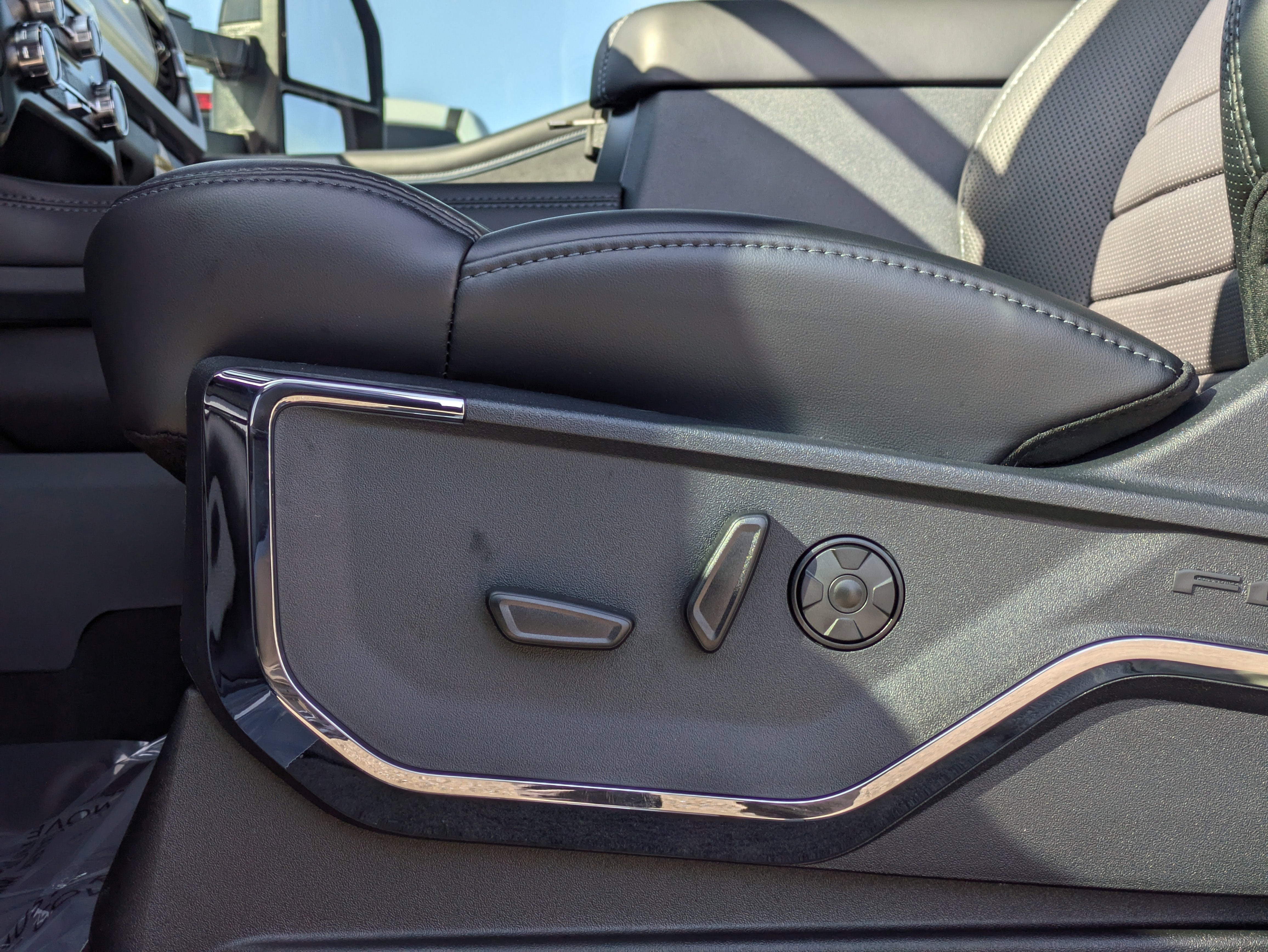 2026 Ford SUPER DUTY F-250 Platinum