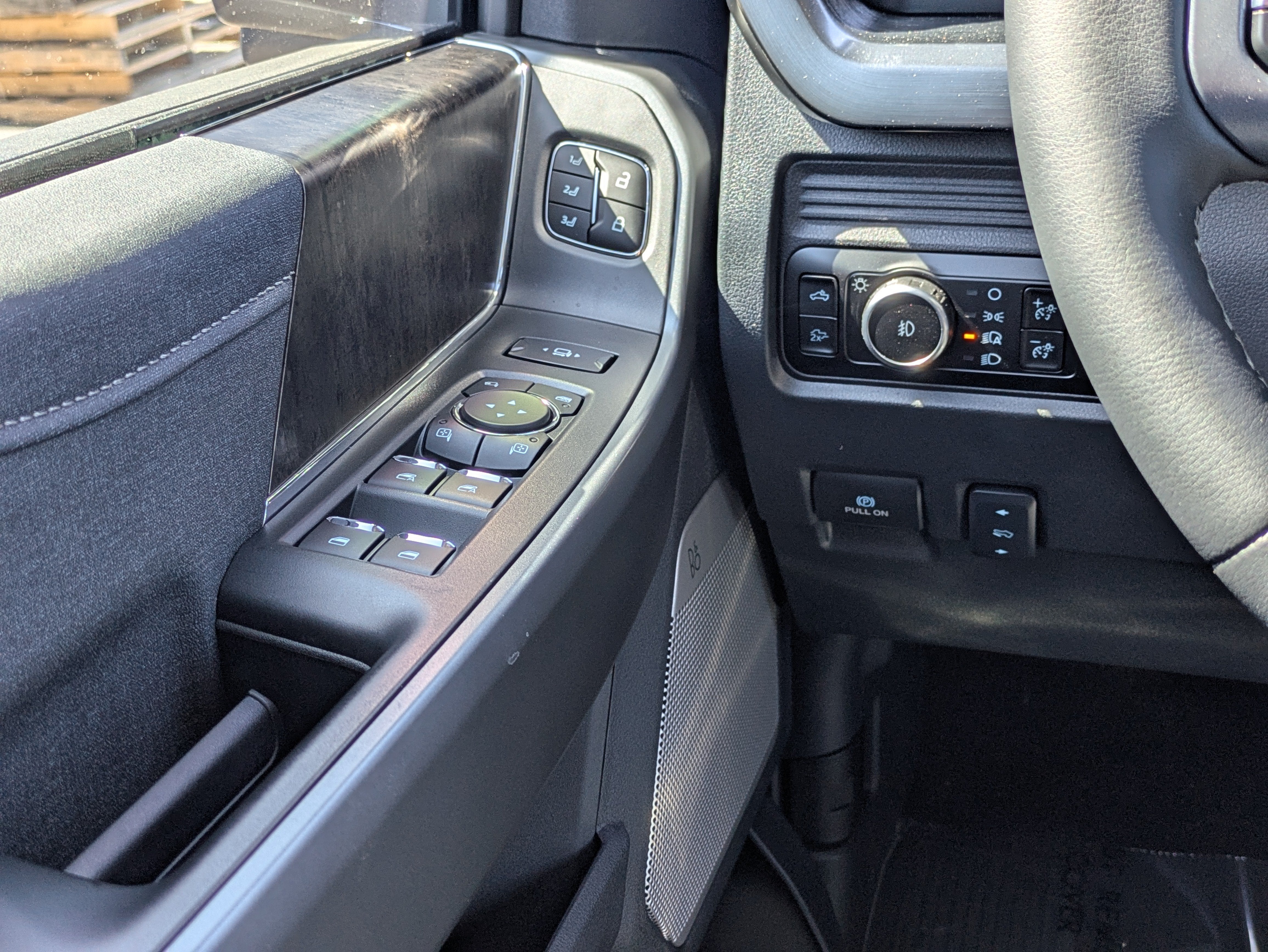 2026 Ford SUPER DUTY F-250 Lariat