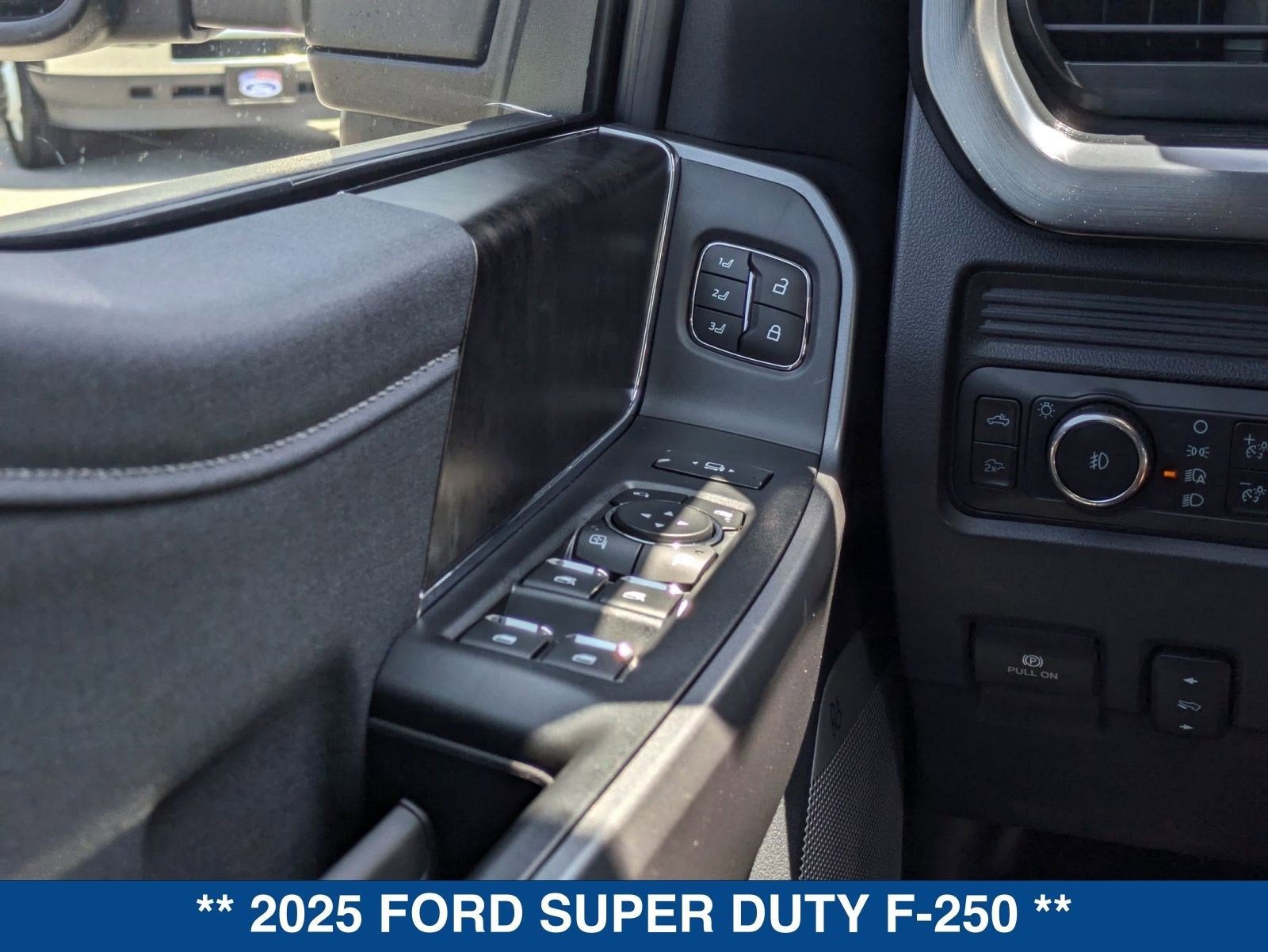 2025 Ford Super Duty F-250 SRW Lariat