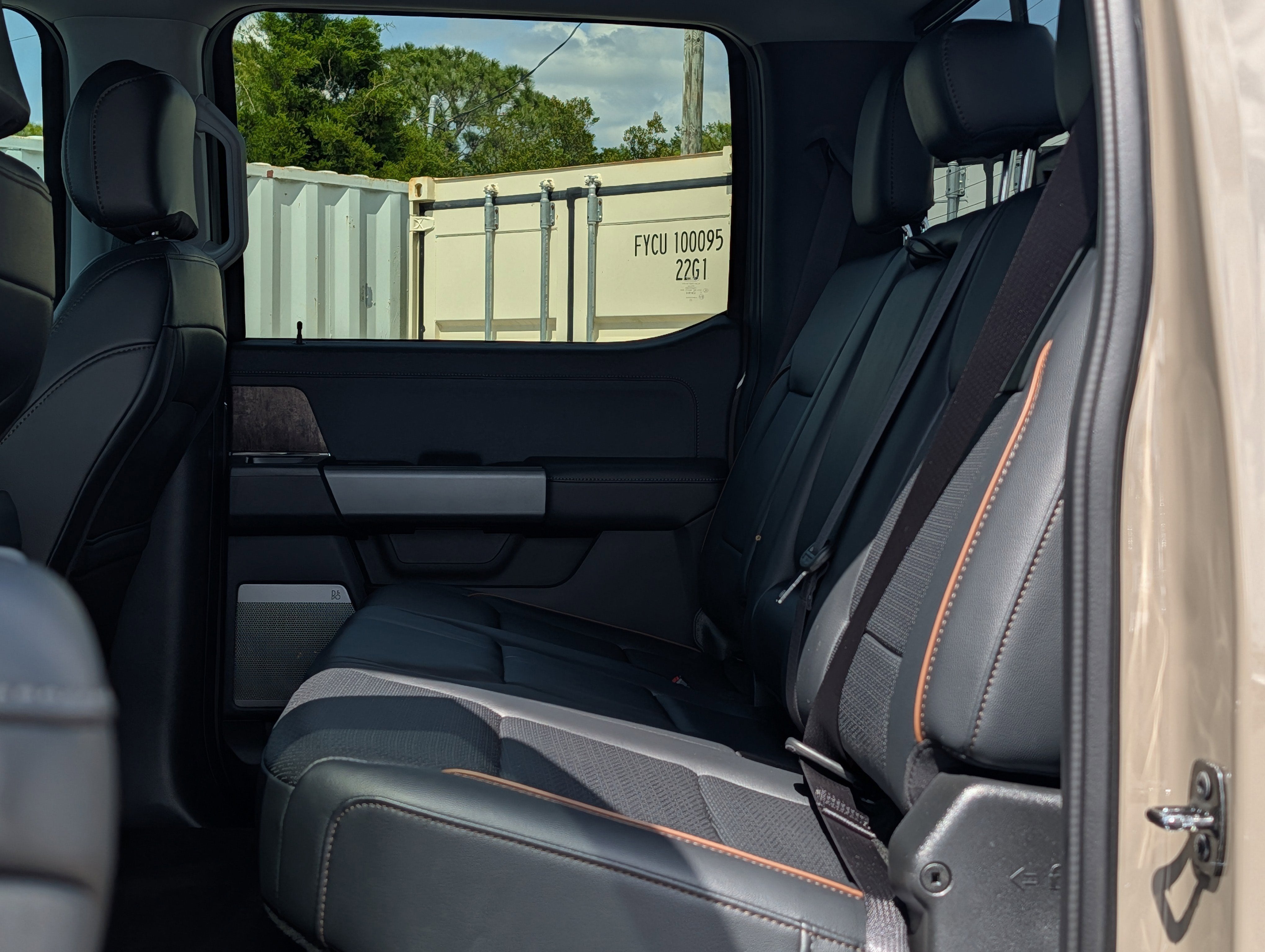 2026 Ford SUPER DUTY F-250 Lariat