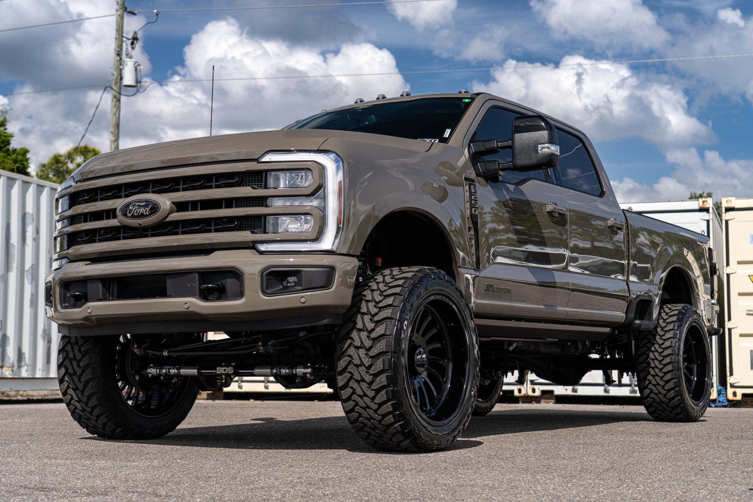 2026 Ford SUPER DUTY F-250 Lariat