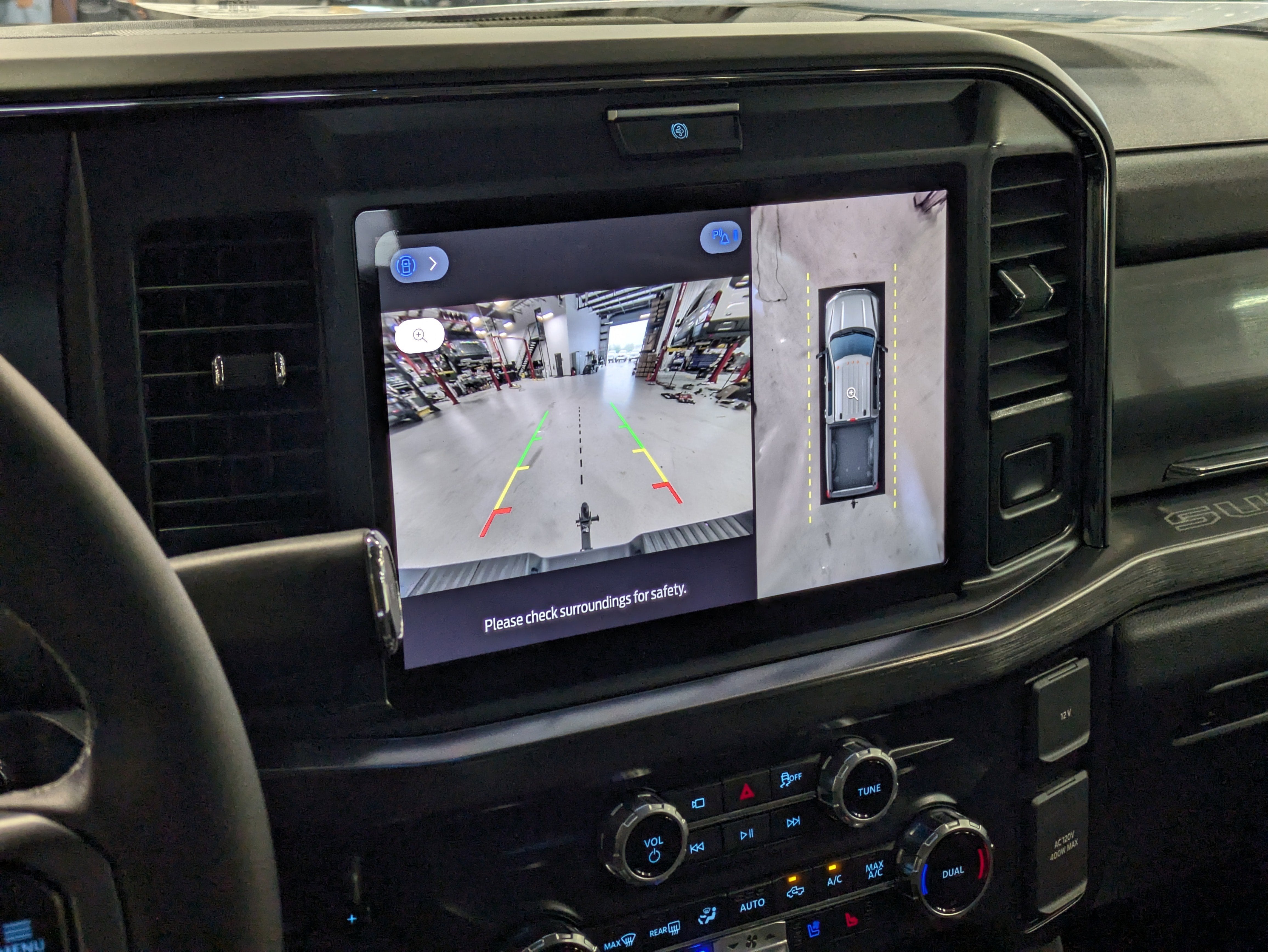 2025 Ford Super Duty F-250 SRW LARIAT