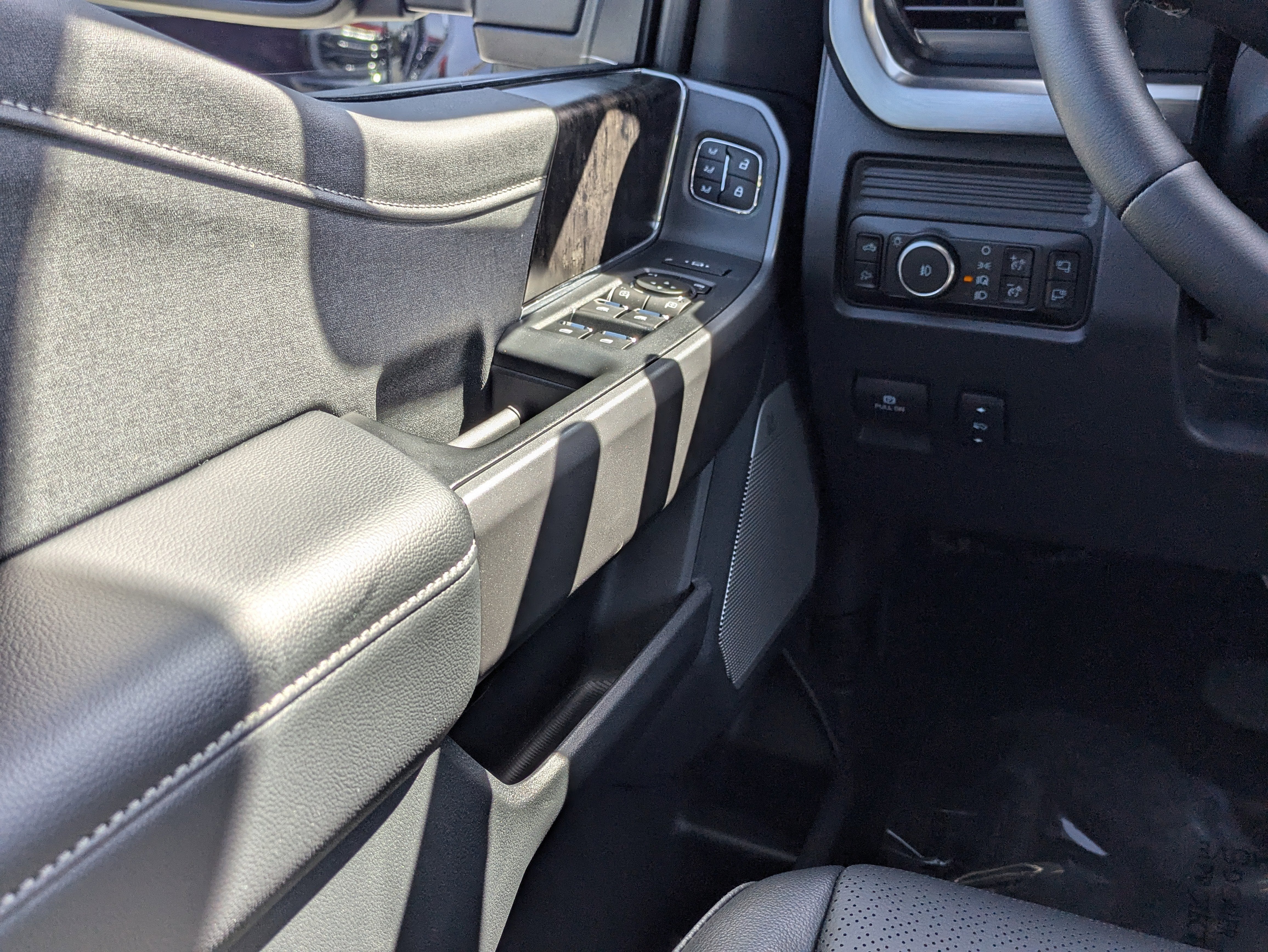 2025 Ford Super Duty F-250 SRW Lariat