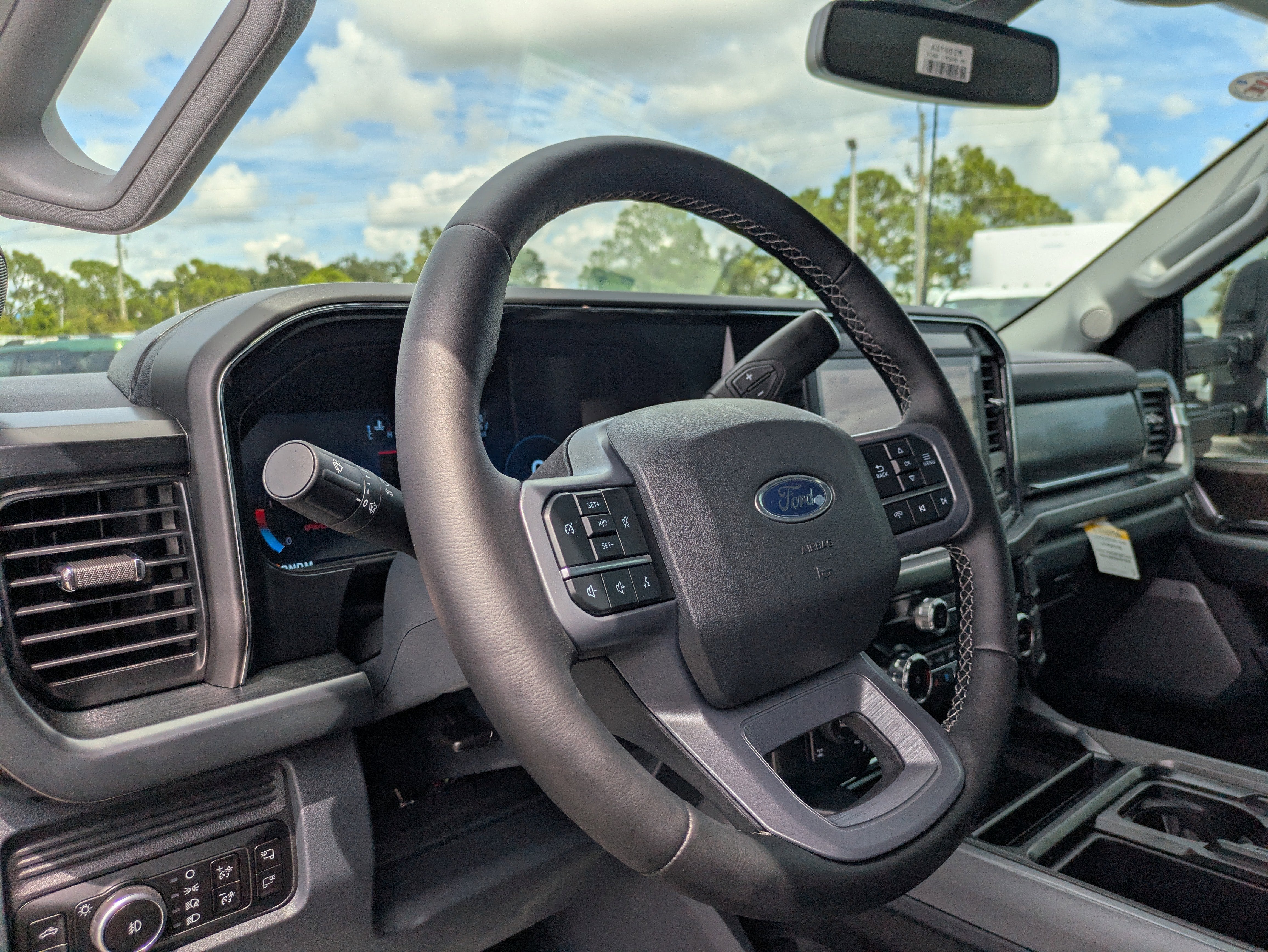 2026 Ford Super Duty F-250 SRW LARIAT