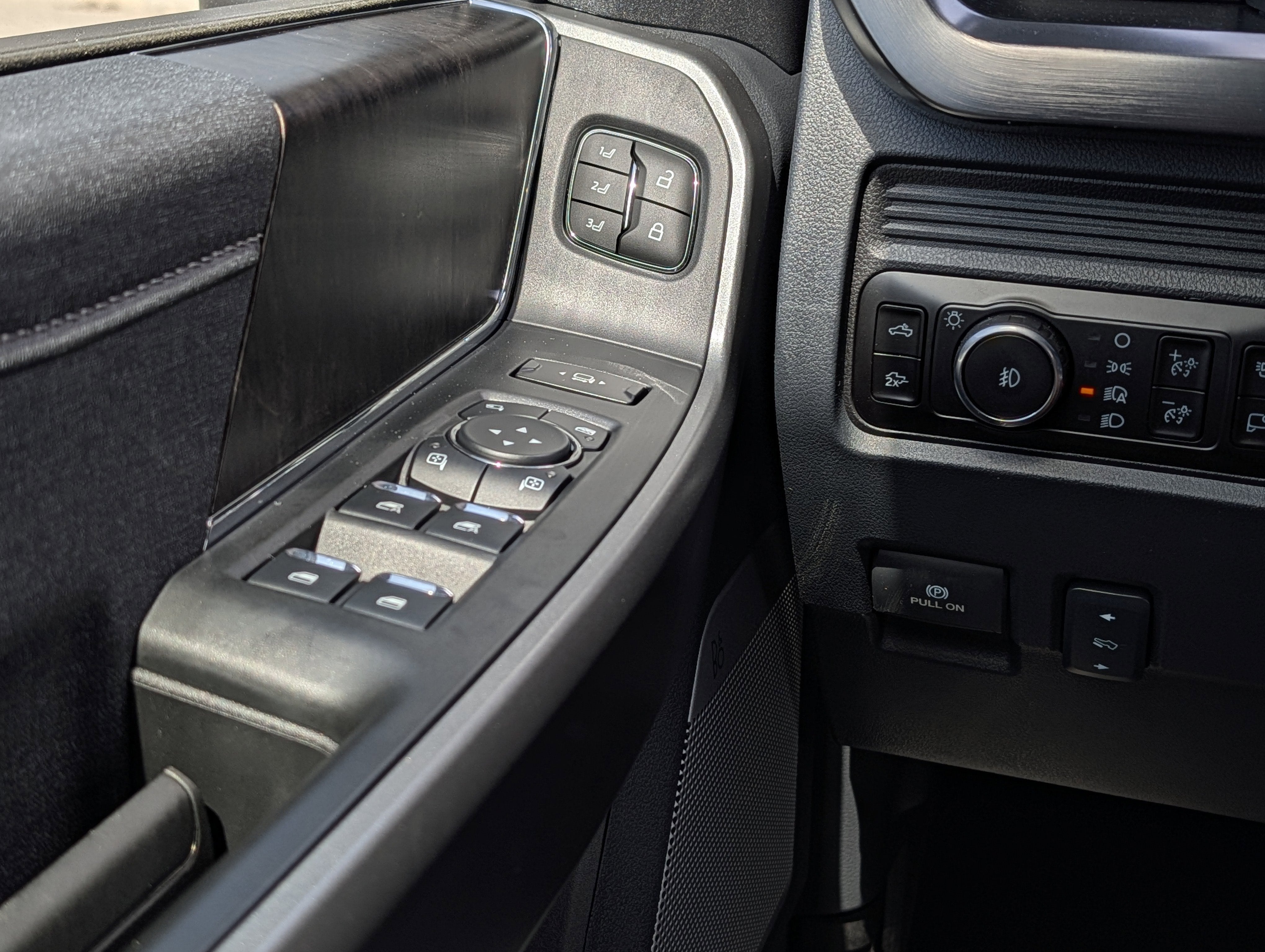 2026 Ford SUPER DUTY F-250 Lariat