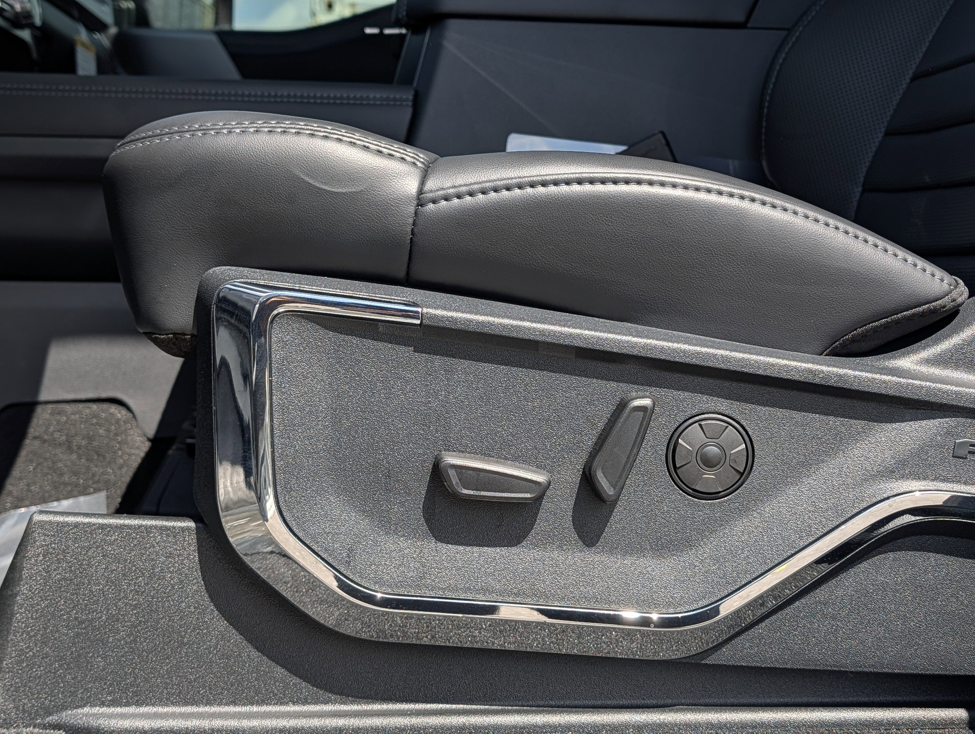 2026 Ford SUPER DUTY F-250 Platinum