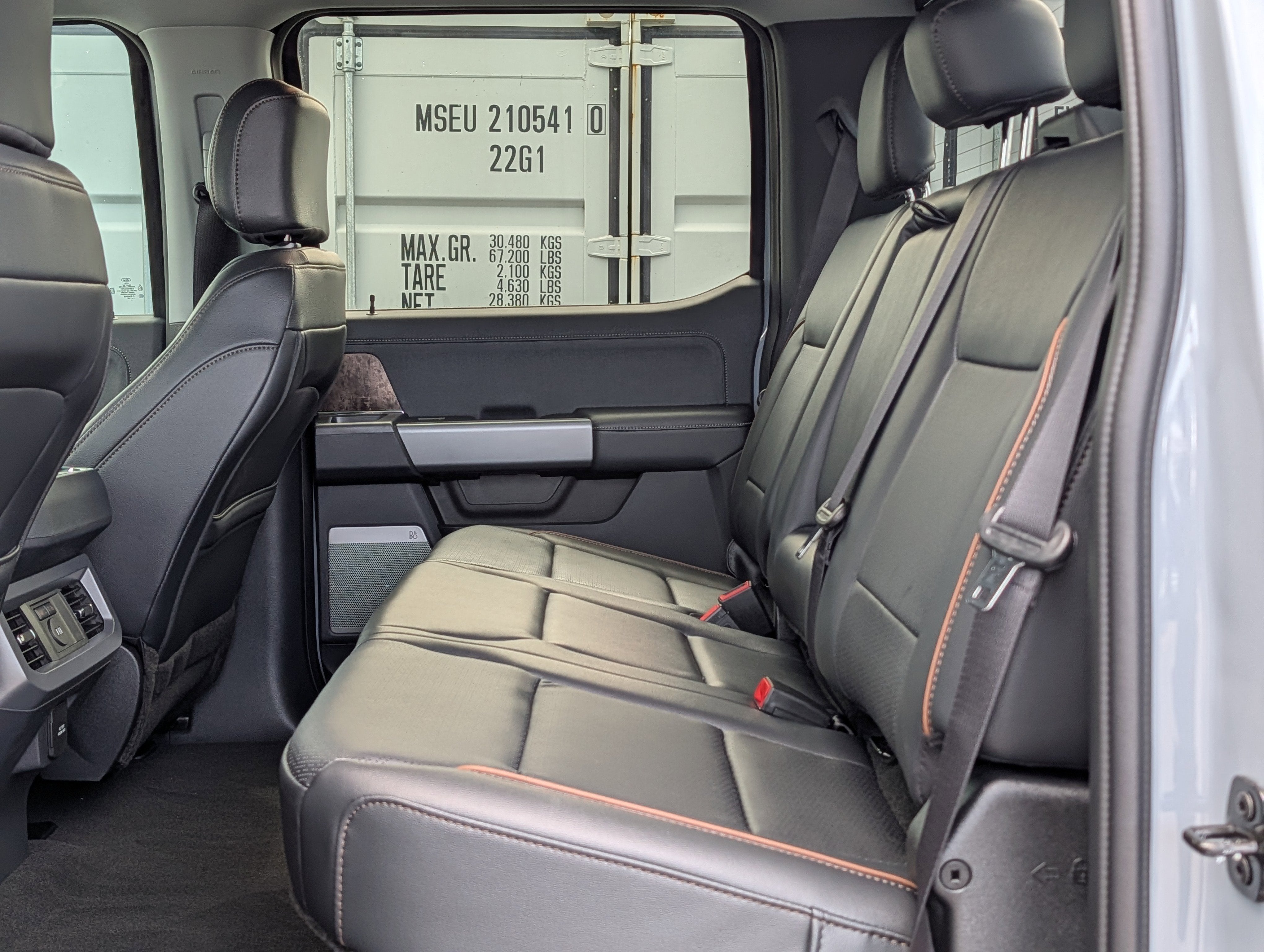 2026 Ford SUPER DUTY F-250 Lariat