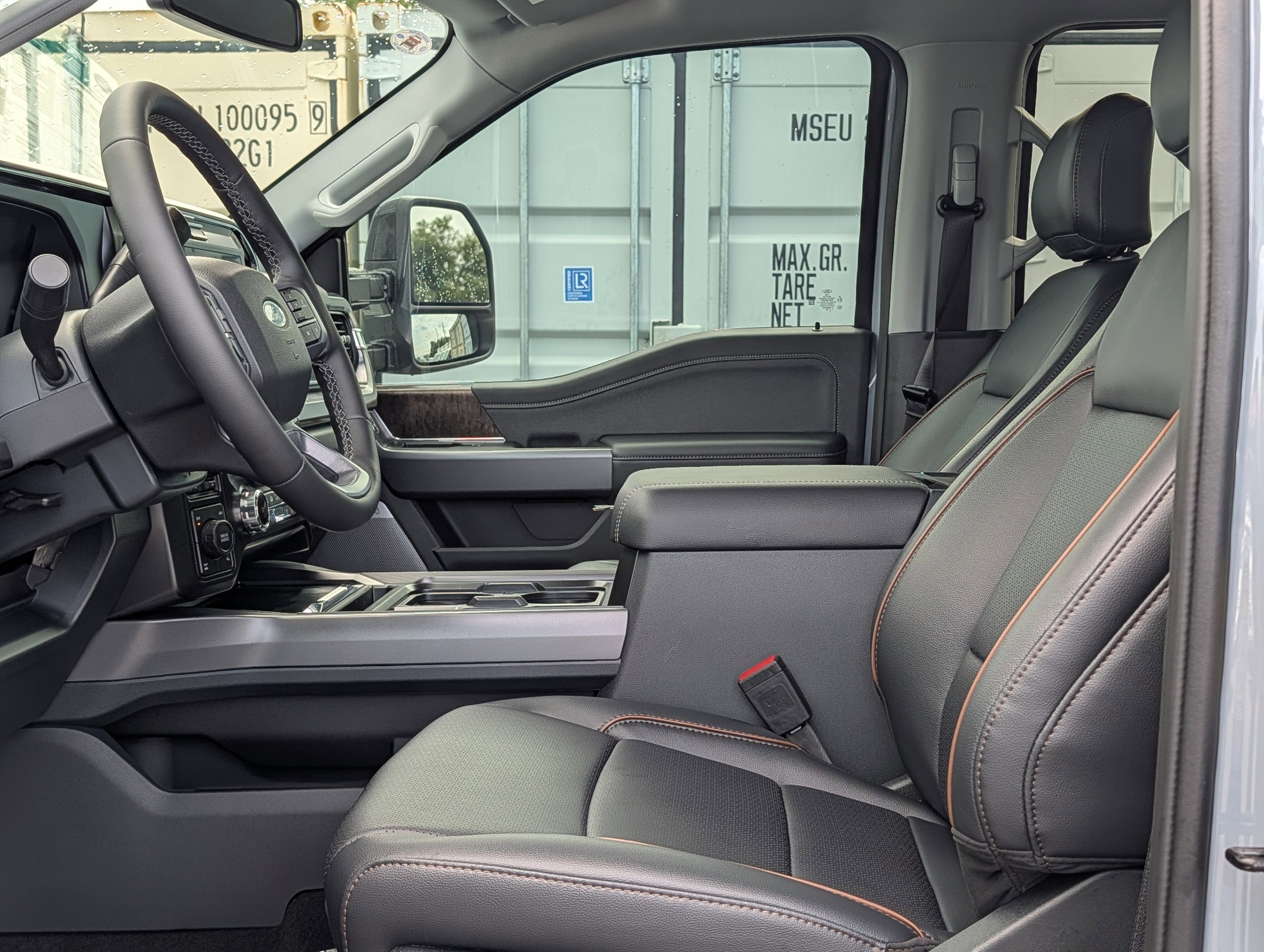 2026 Ford SUPER DUTY F-250 Lariat
