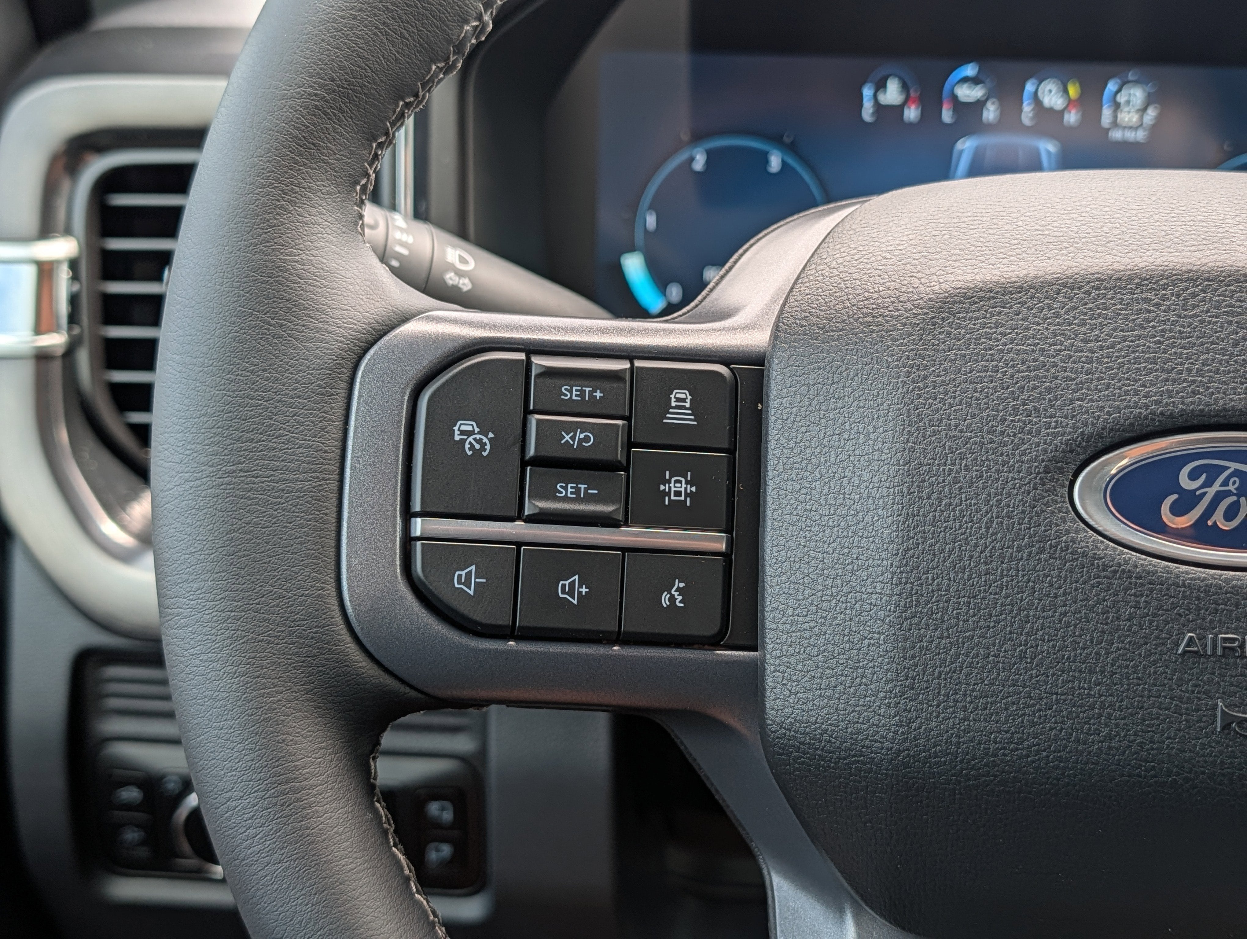 2026 Ford SUPER DUTY F-250 Lariat