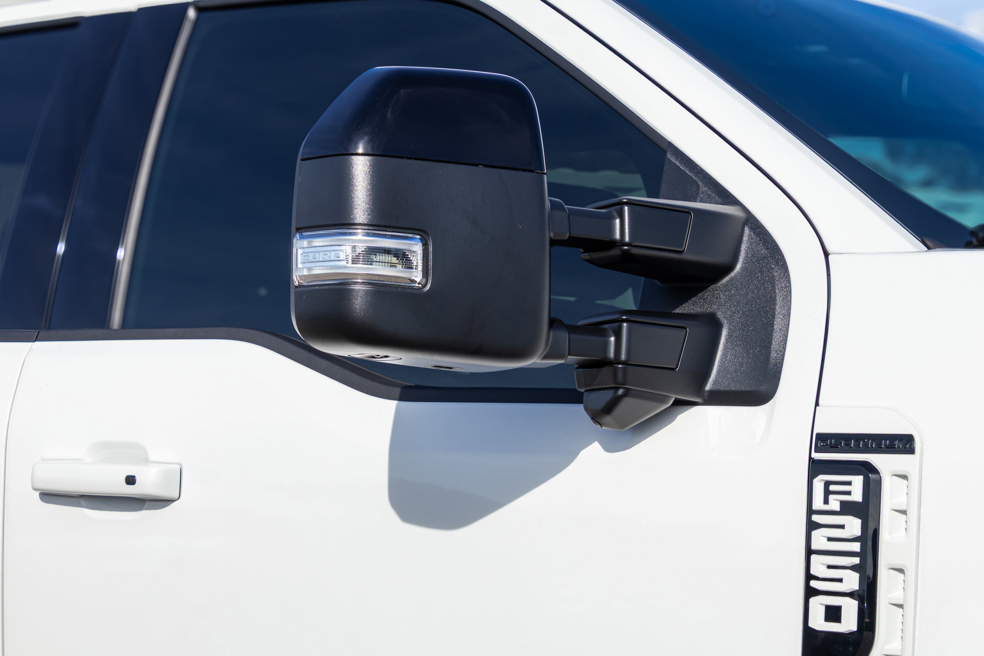 2025 Ford Super Duty F-250 SRW Platinum