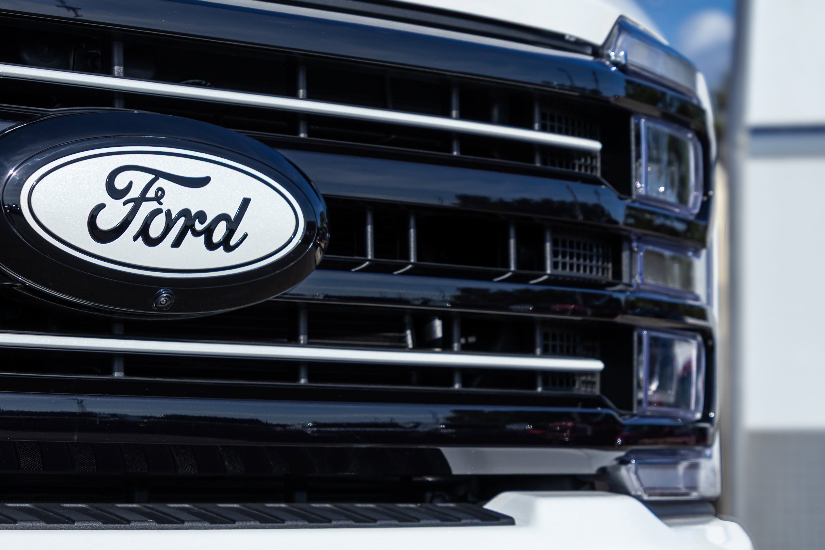 2025 Ford Super Duty F-250 SRW Platinum