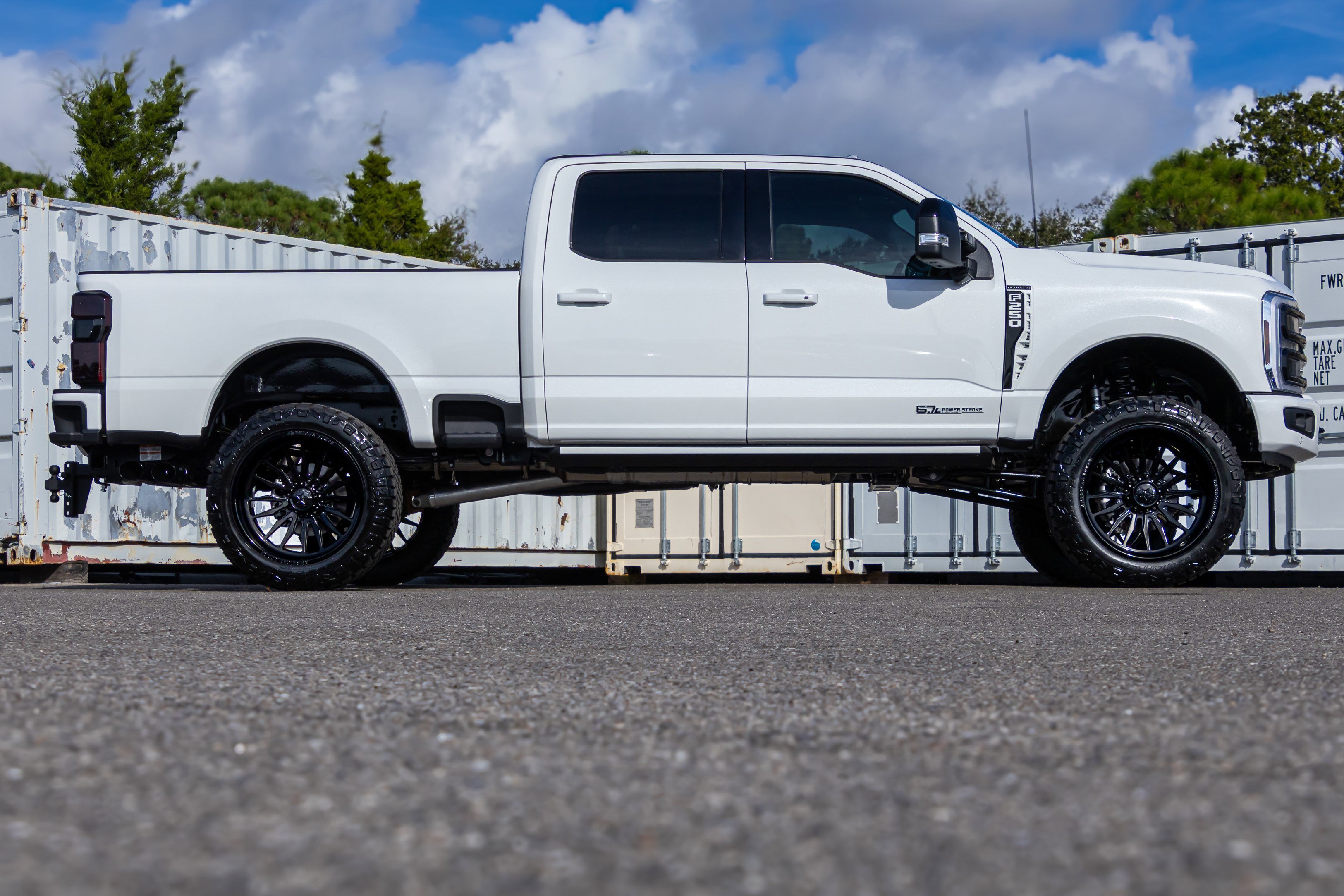 2025 Ford Super Duty F-250 SRW Platinum