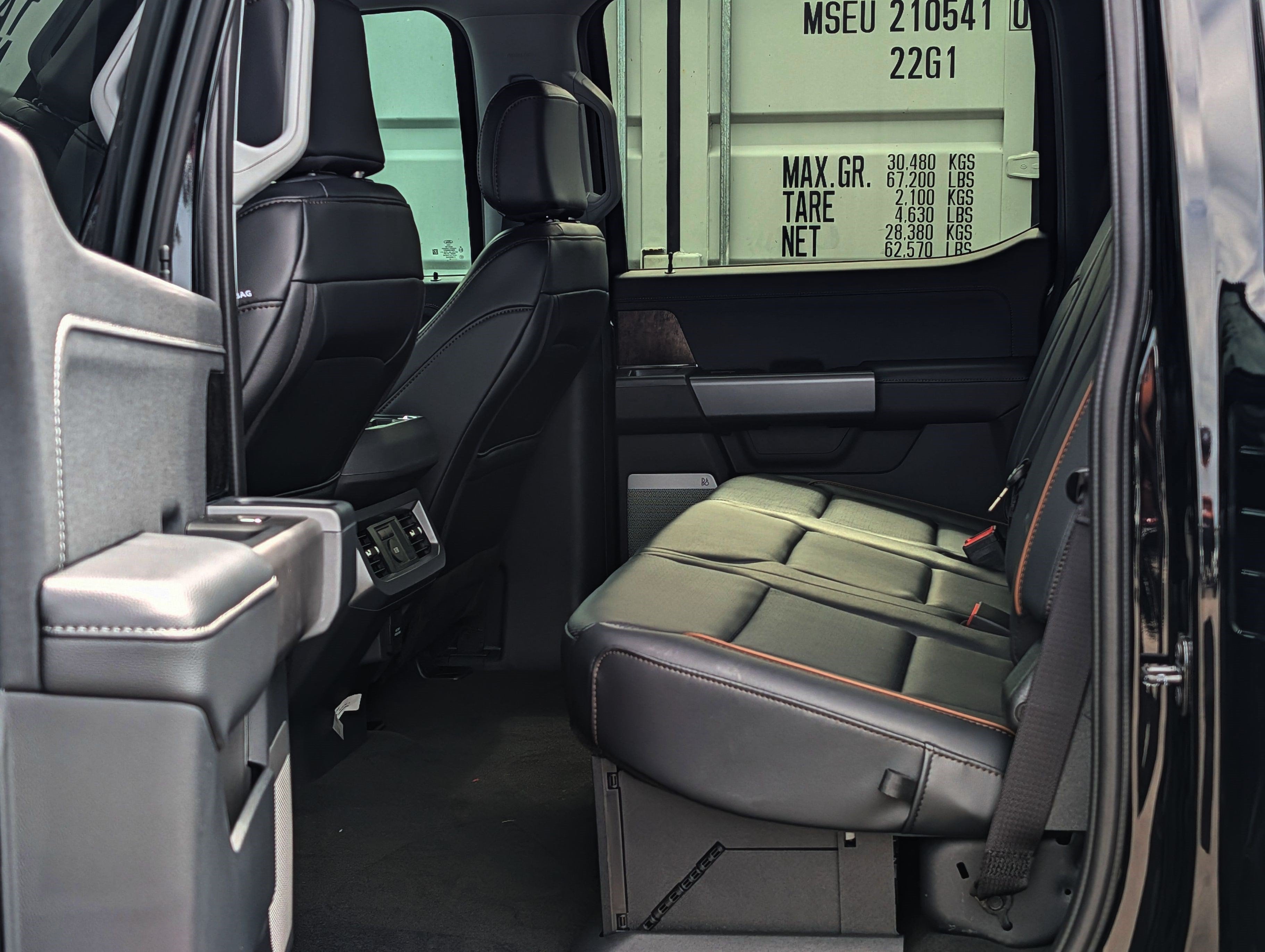 2026 Ford SUPER DUTY F-250 Lariat