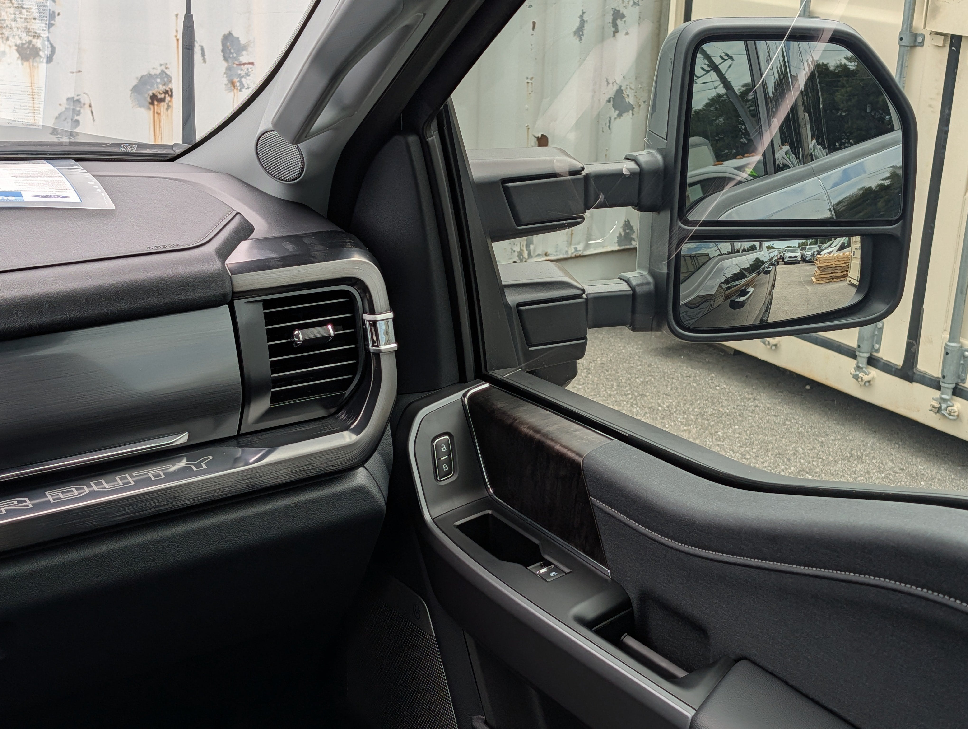 2026 Ford SUPER DUTY F-250 Lariat