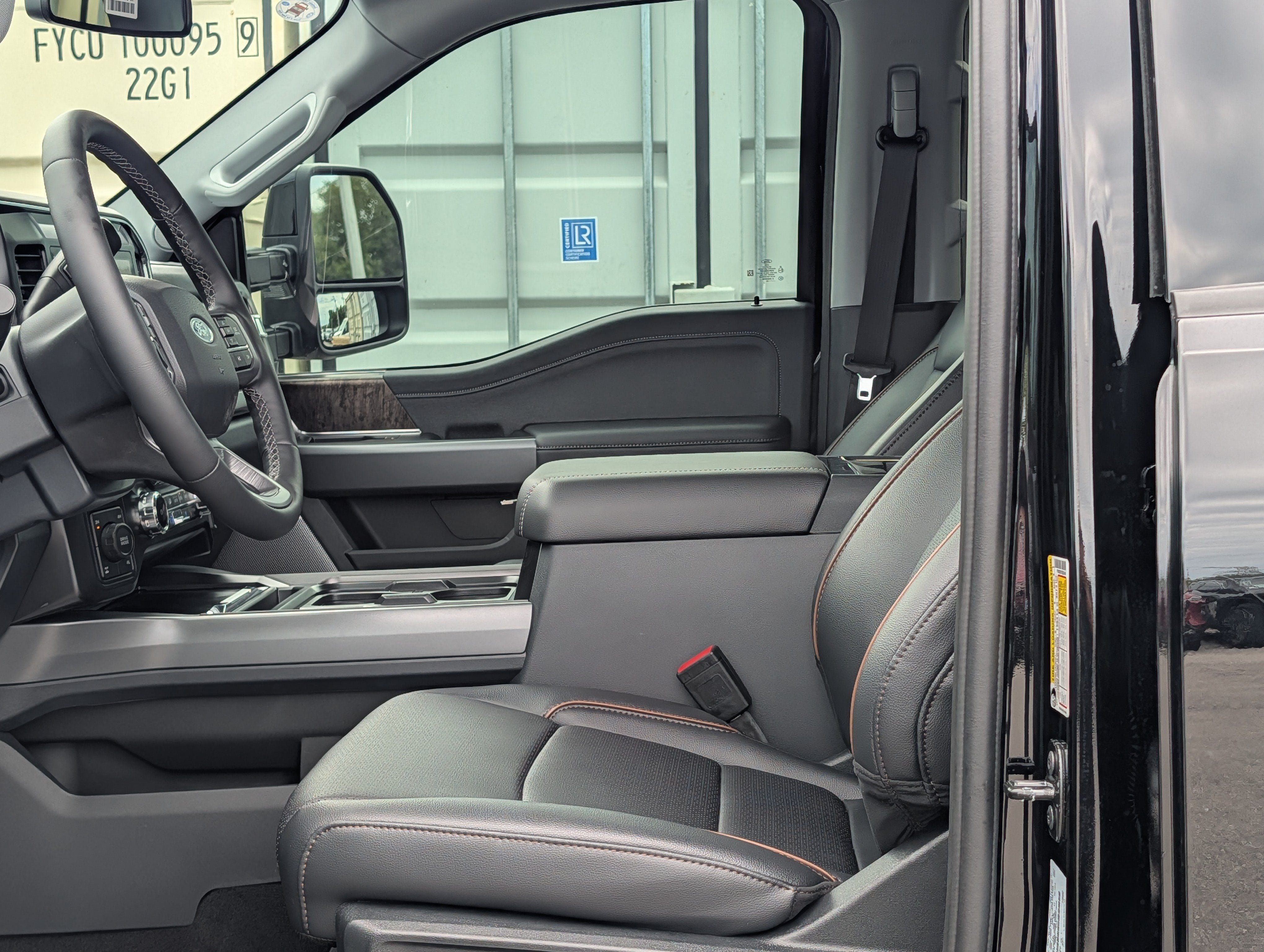 2026 Ford SUPER DUTY F-250 Lariat