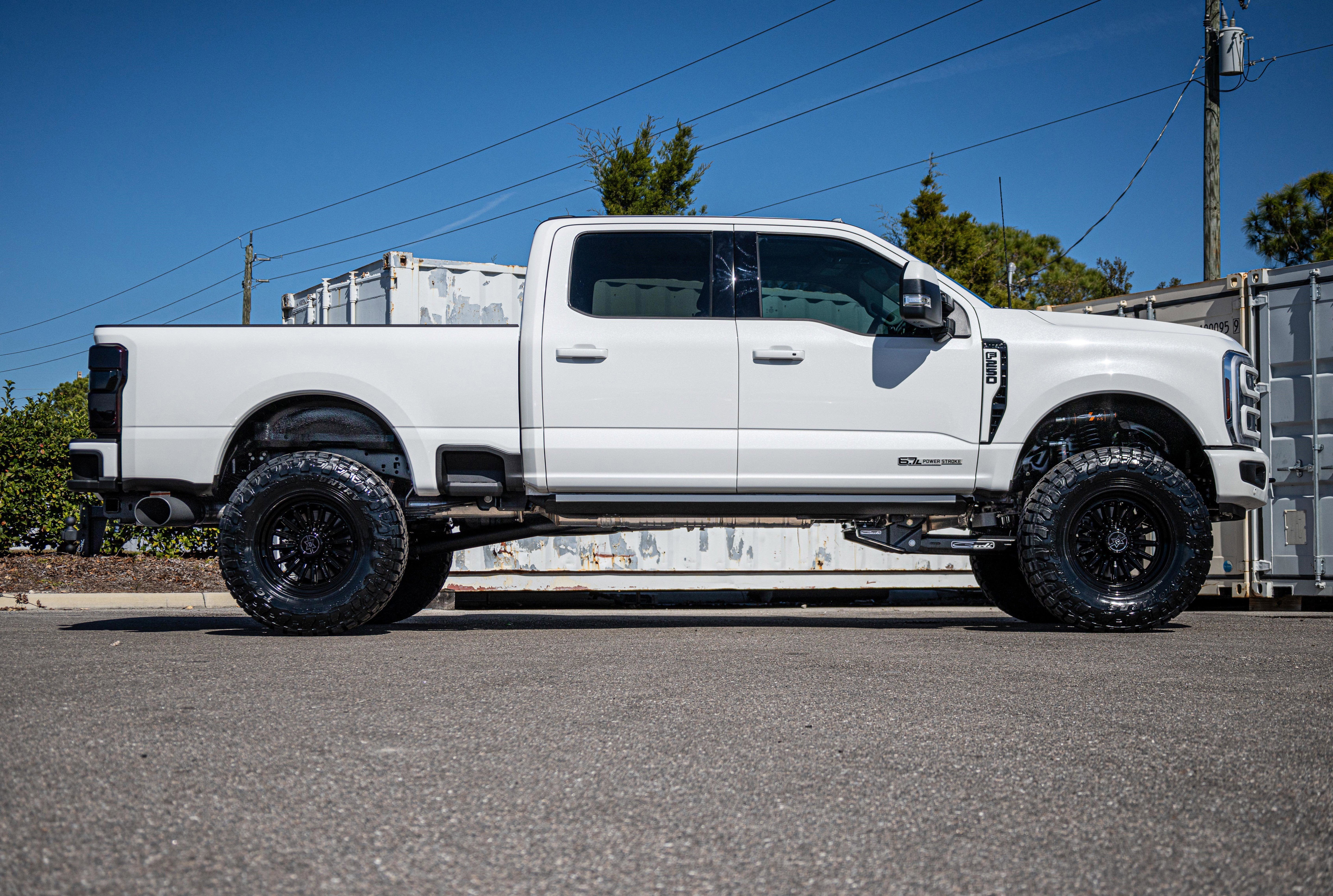 2025 Ford SUPER DUTY F-250 Lariat