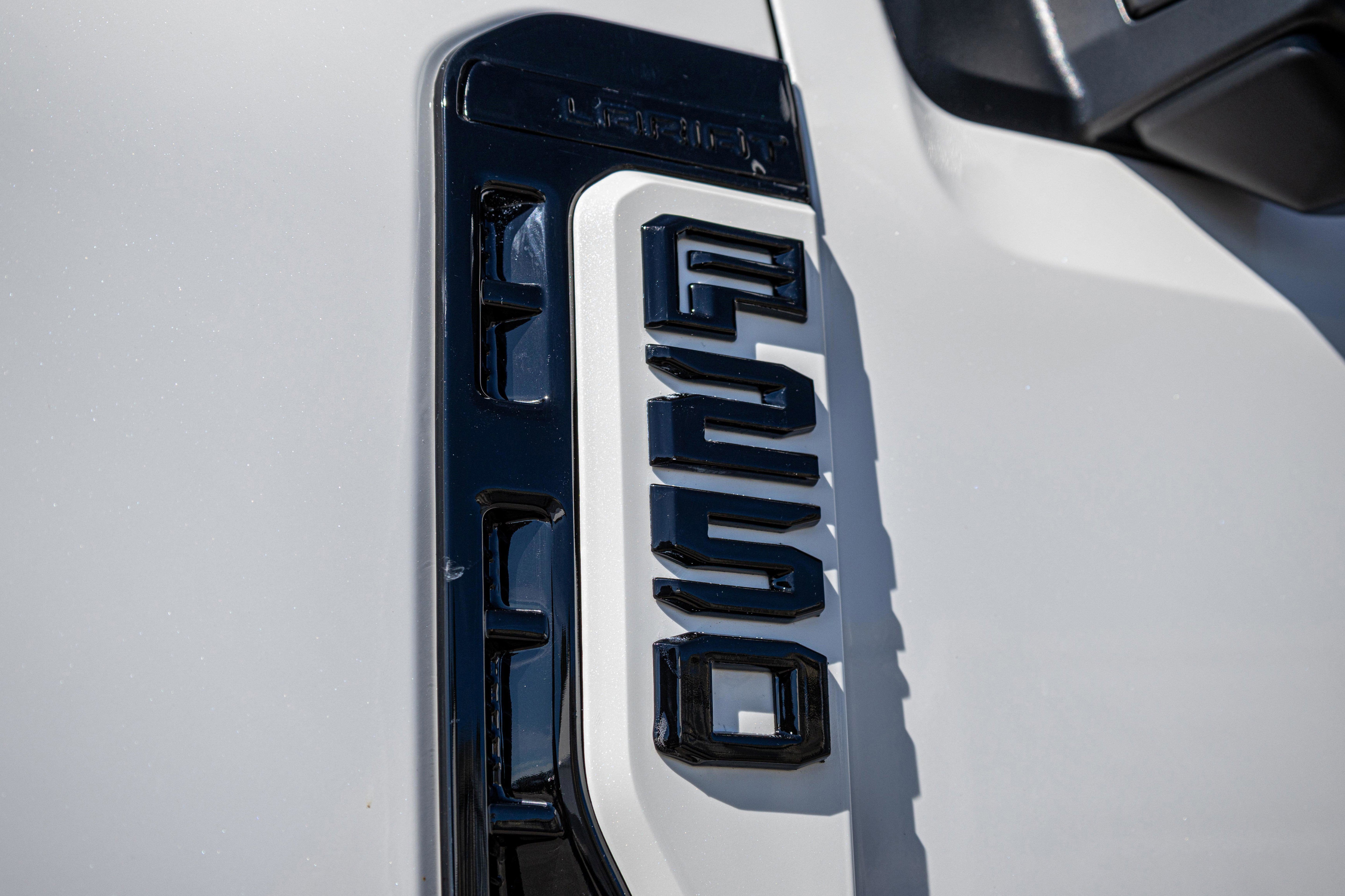 2025 Ford SUPER DUTY F-250 Lariat