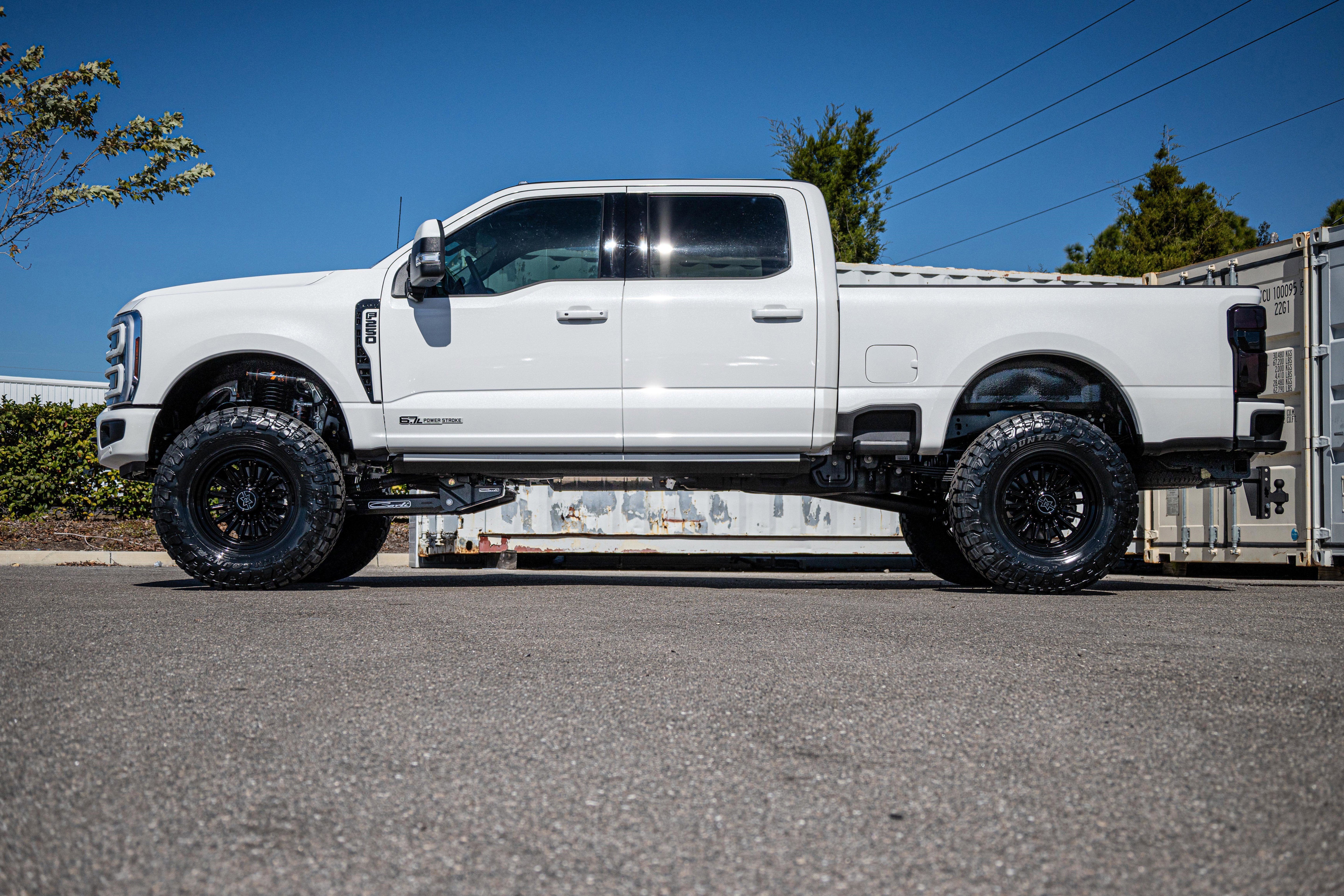 2025 Ford SUPER DUTY F-250 Lariat