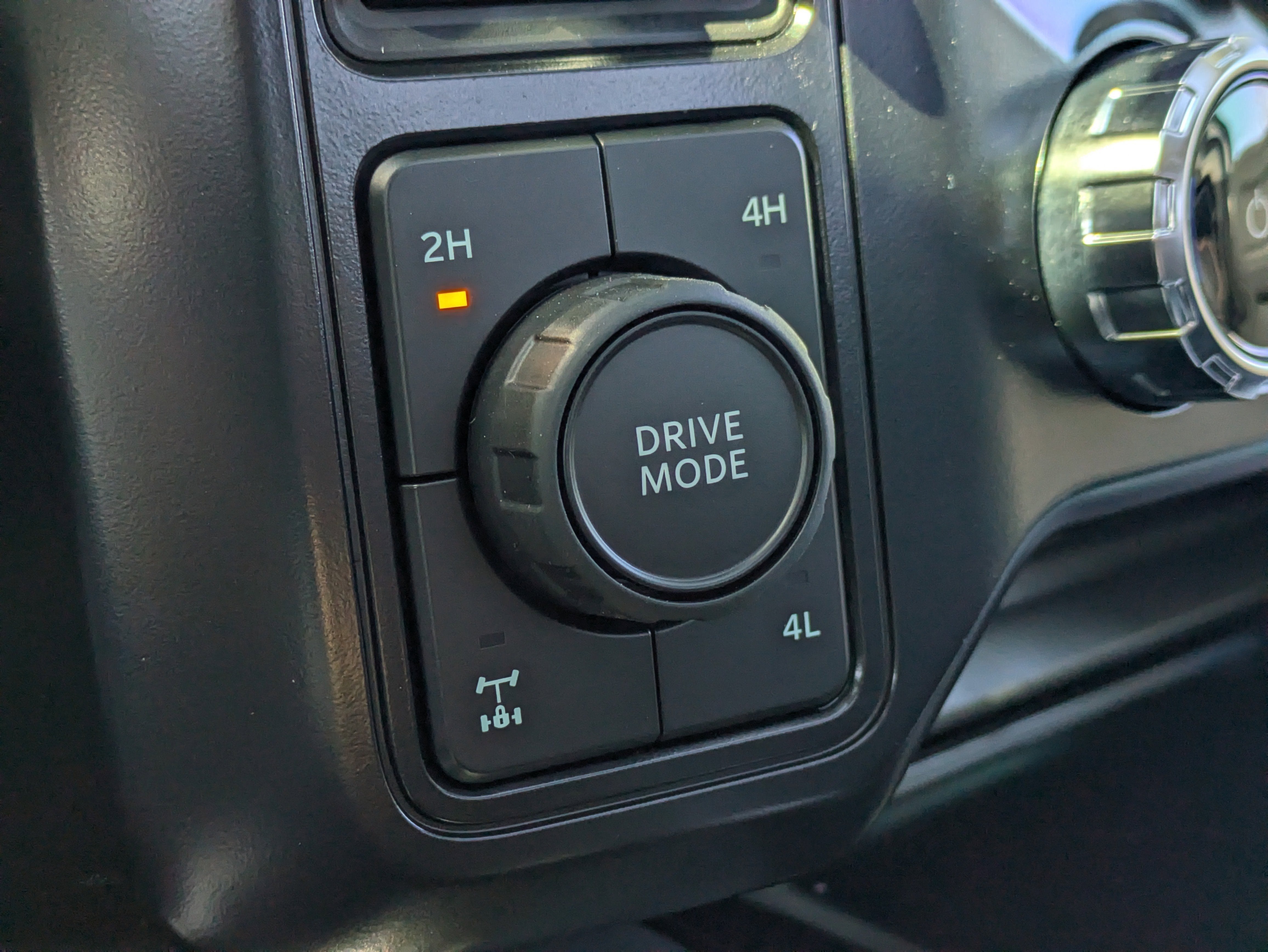 2025 Ford SUPER DUTY F-250 Lariat