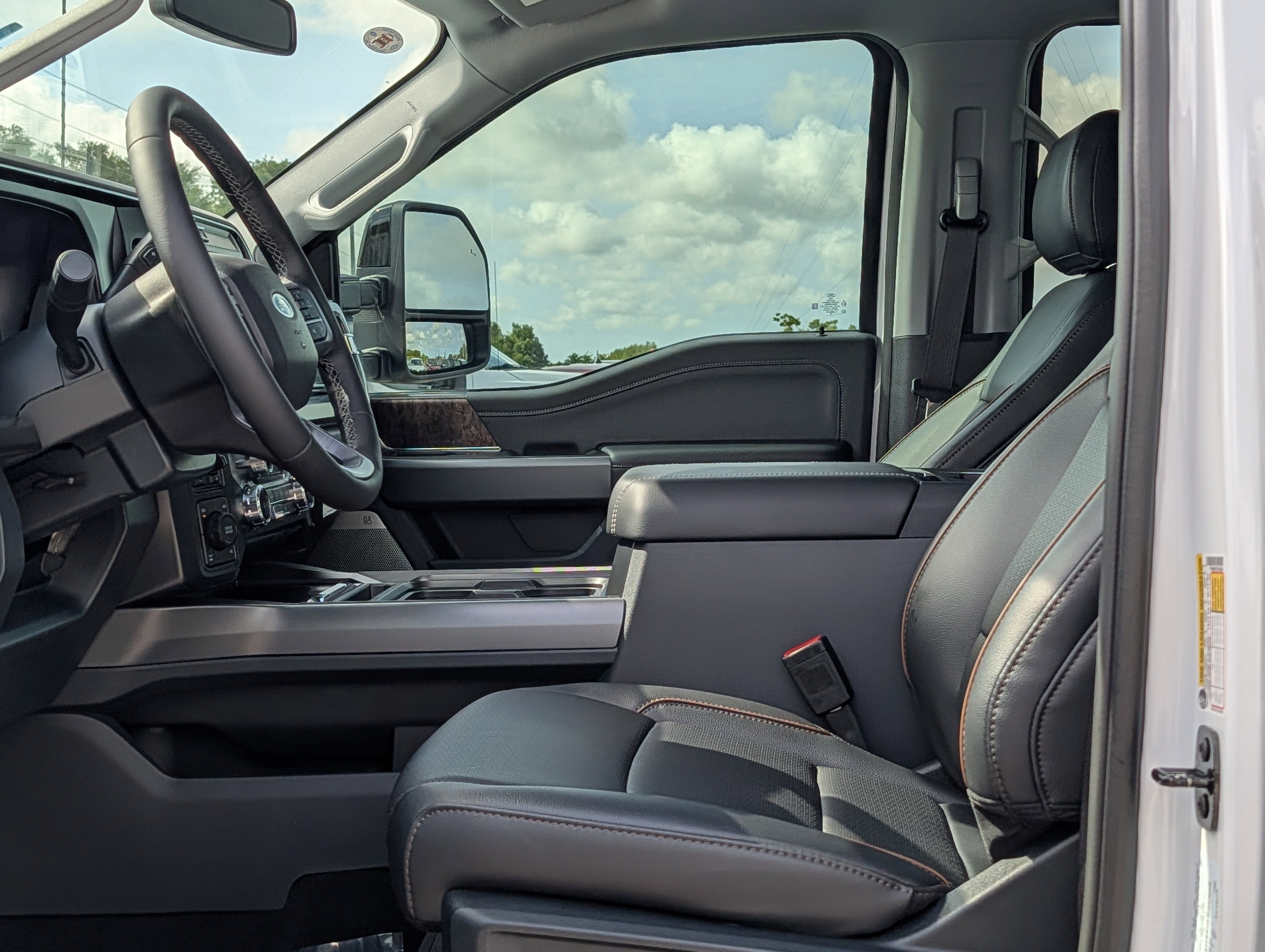 2026 Ford SUPER DUTY F-250 Lariat