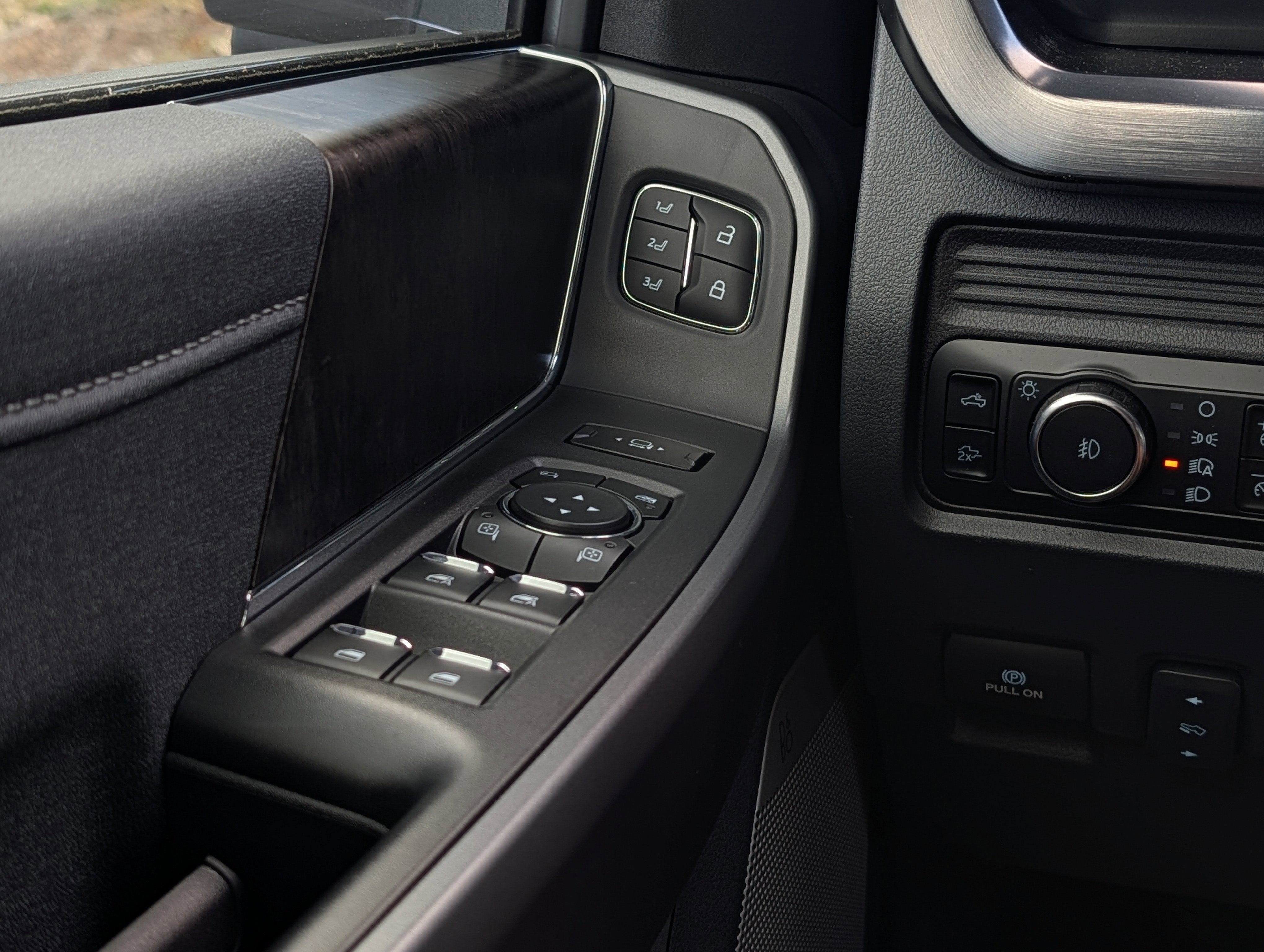 2026 Ford SUPER DUTY F-250 Lariat